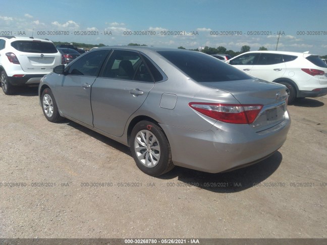 2016 TOYOTA CAMRY, 4T4BF1FK6GR562124 - 3