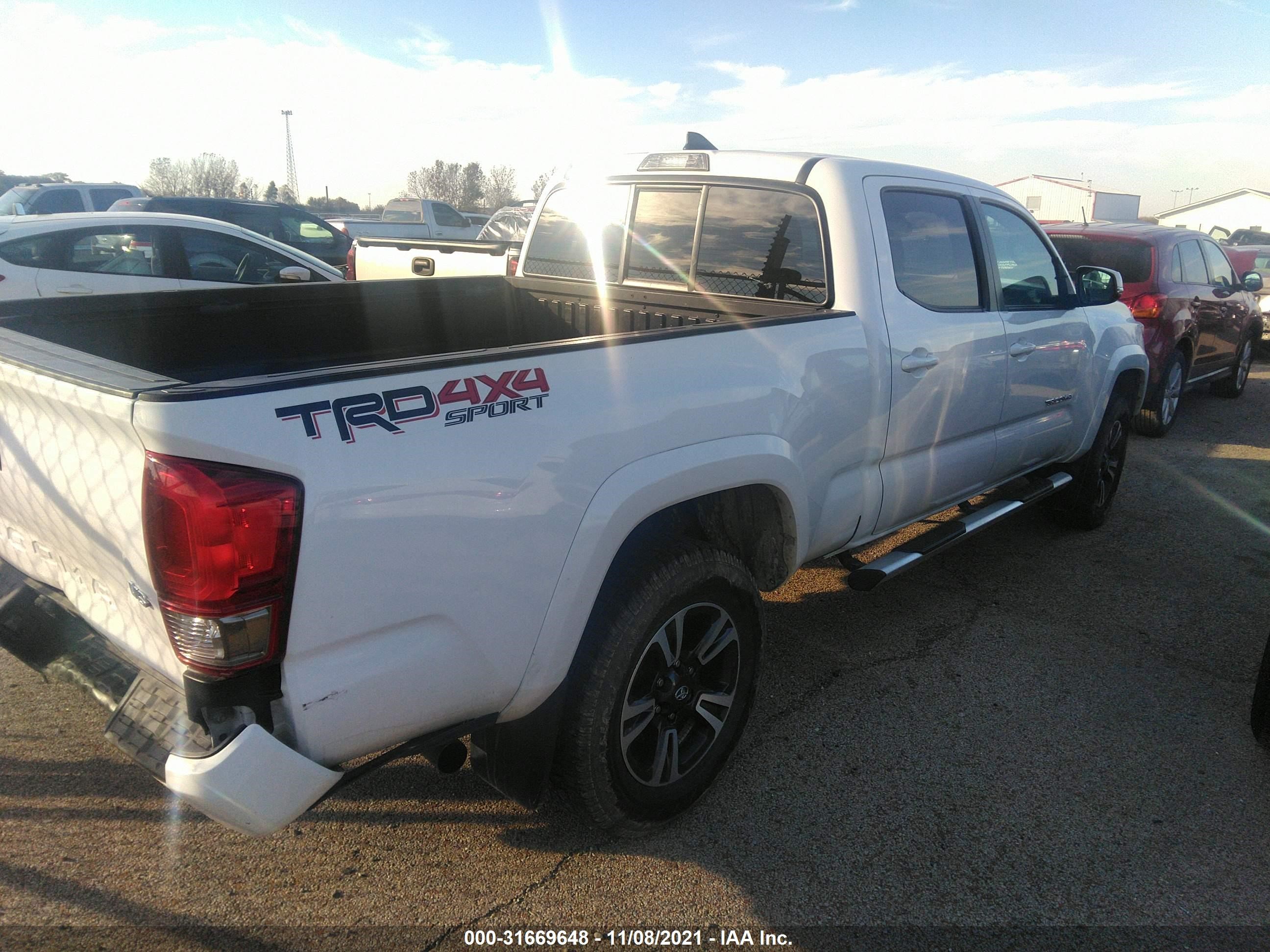 2016 Toyota Tacoma Trd Off Road/Trd Sport vin: 5TFDZ5BNXGX001218