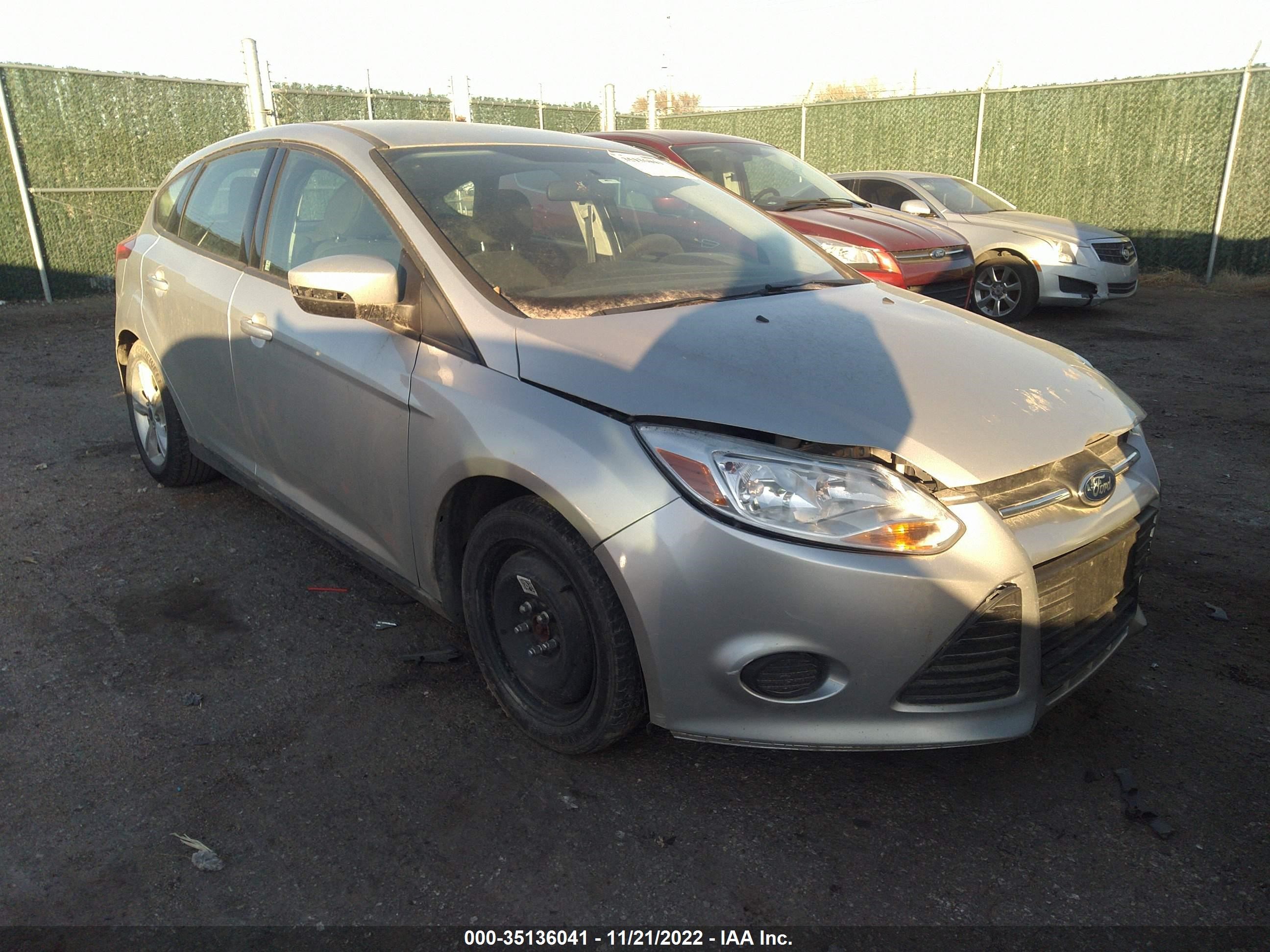 2013 Ford Focus Se vin: 1FADP3K28DL250559