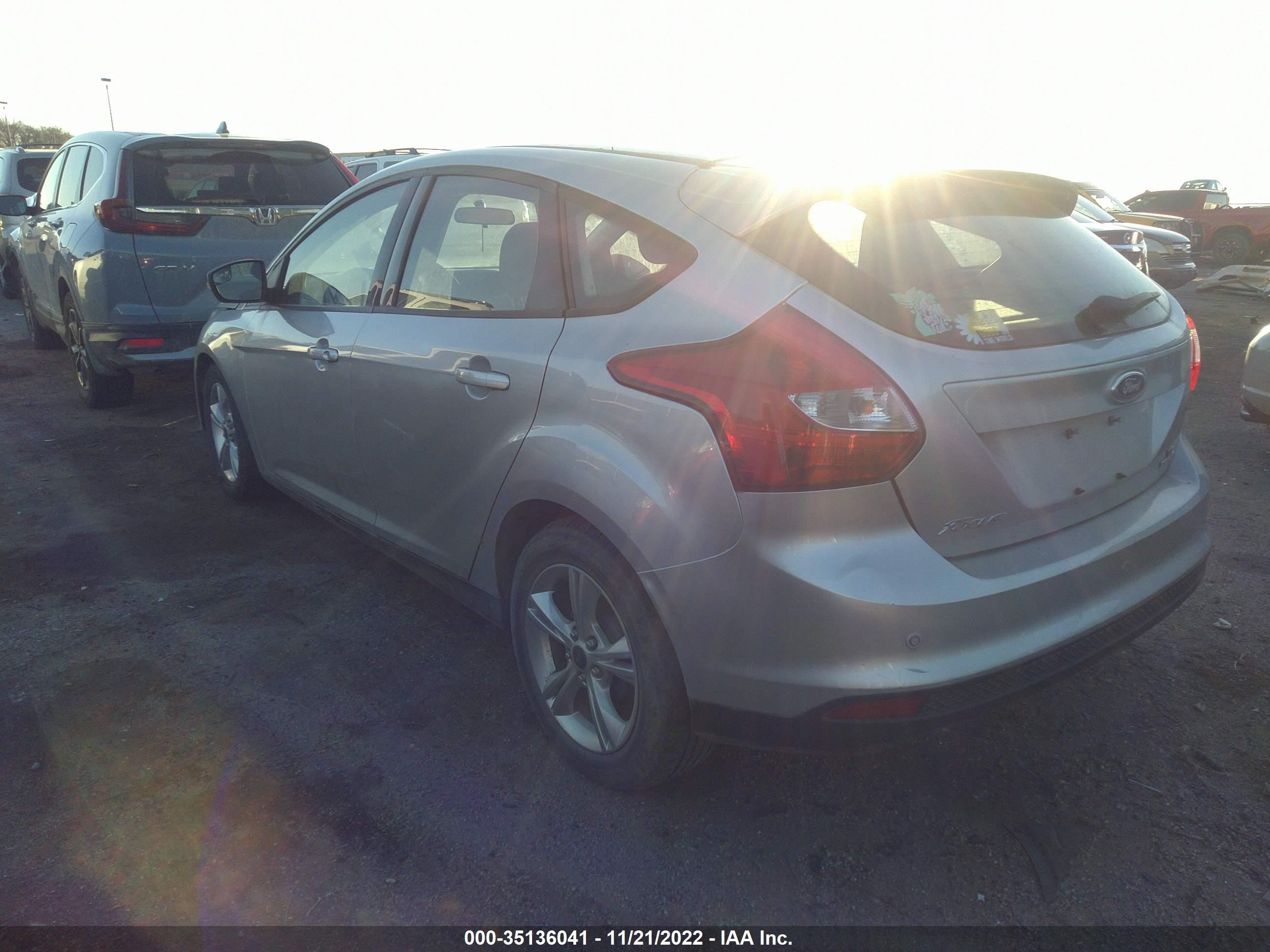 2013 Ford Focus Se vin: 1FADP3K28DL250559