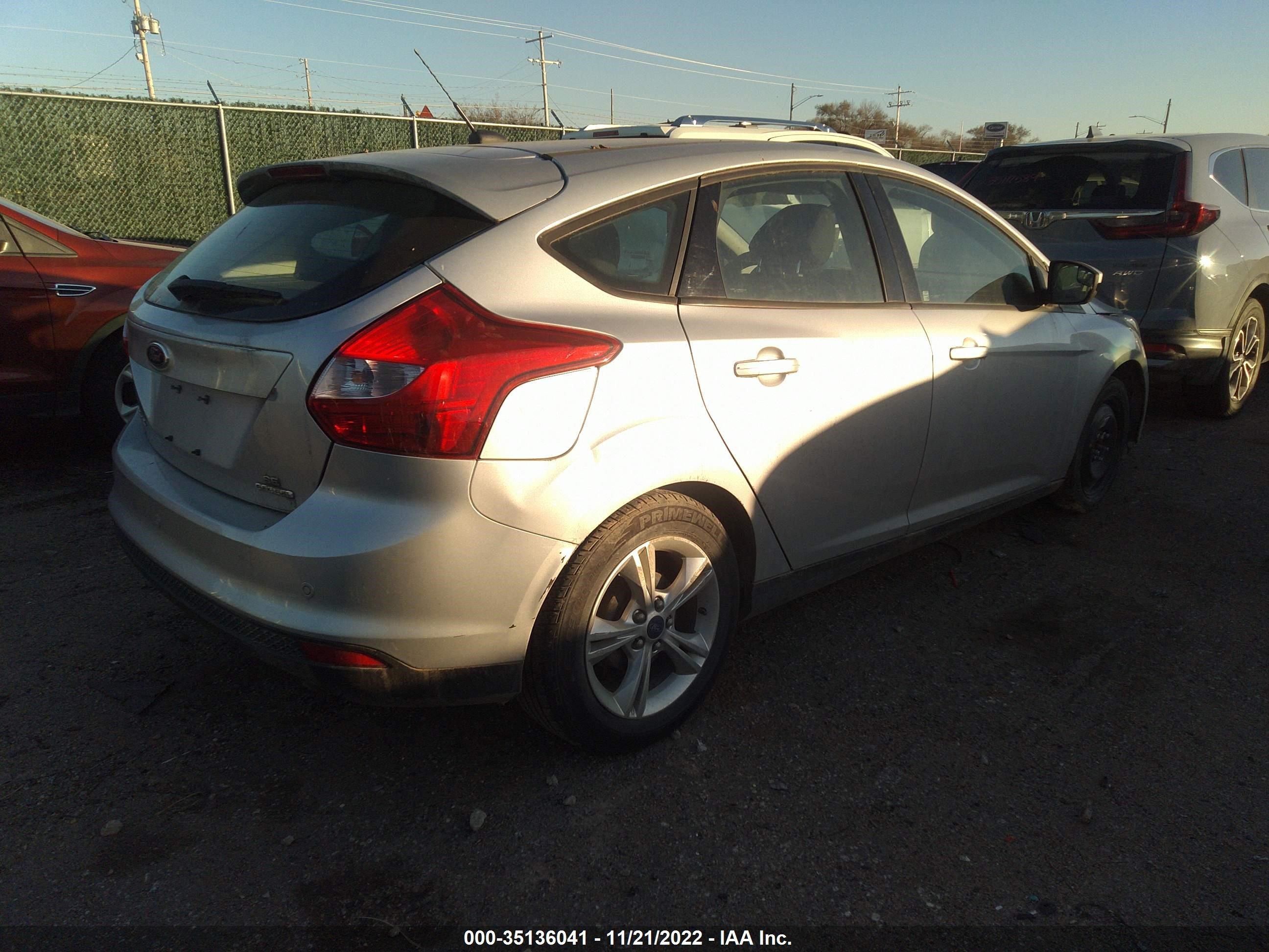 2013 Ford Focus Se vin: 1FADP3K28DL250559