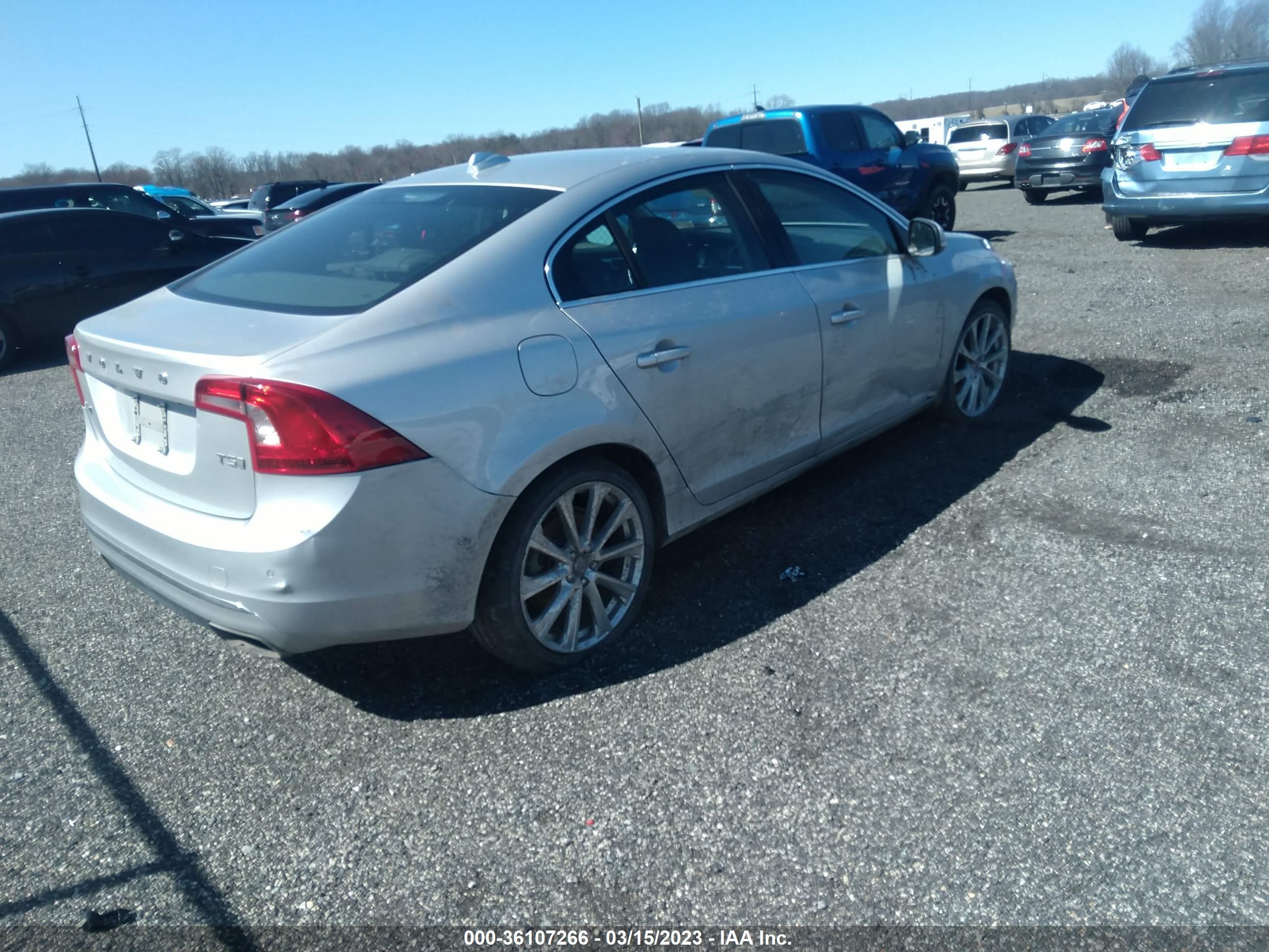 2017 Volvo S60 Inscription T5 Platinum vin: LYV402HM9HB147582