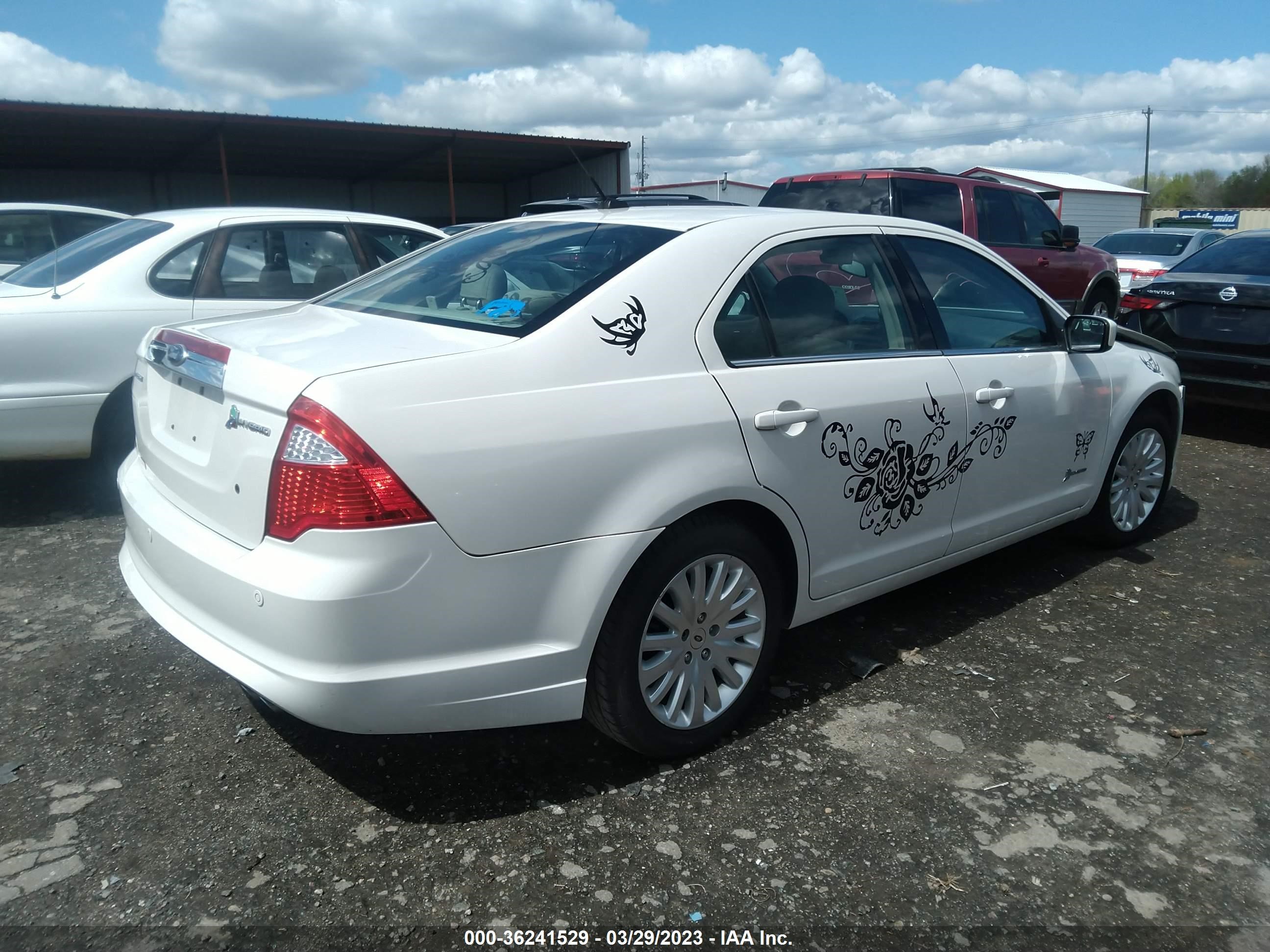 2012 Ford Fusion Hybrid vin: 3FADP0L32CR350811