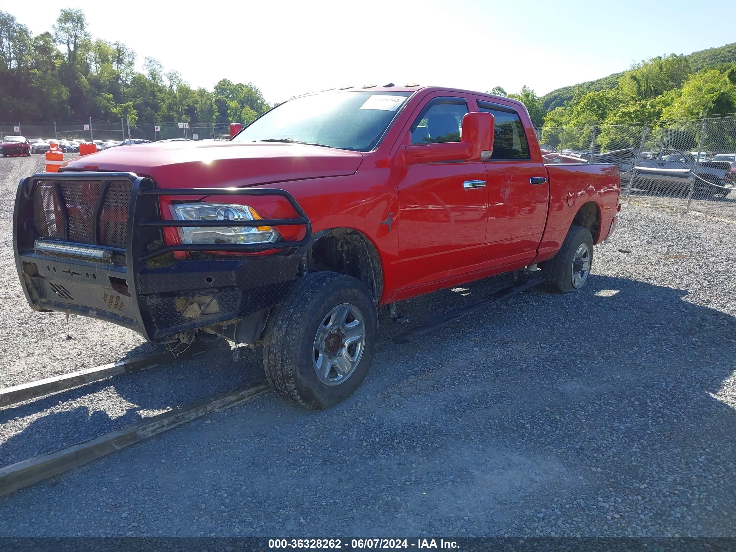 2016 Ram 2500 Tradesman vin: 3C6UR5CL9GG101741