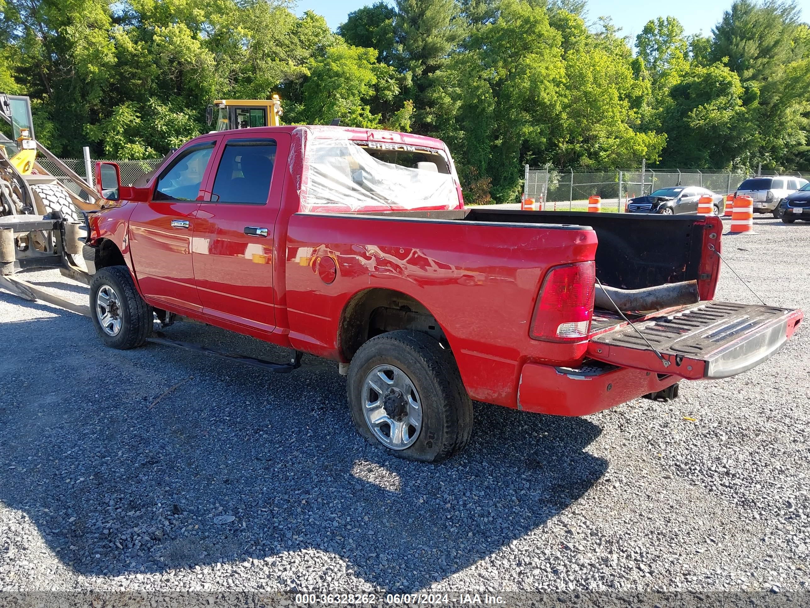 2016 Ram 2500 Tradesman vin: 3C6UR5CL9GG101741