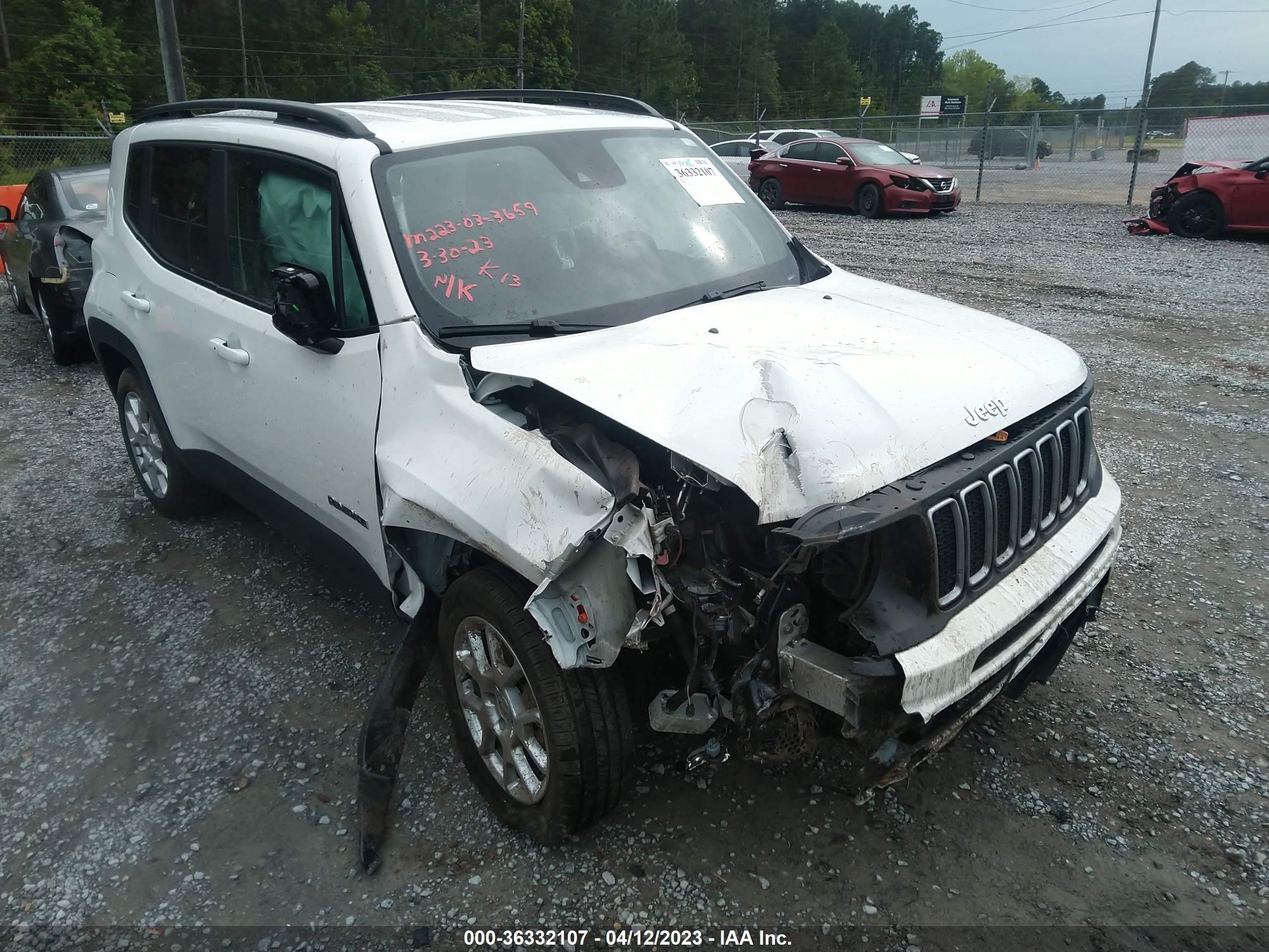 2022 Jeep Renegade Latitude vin: ZACNJDB14NPN69917