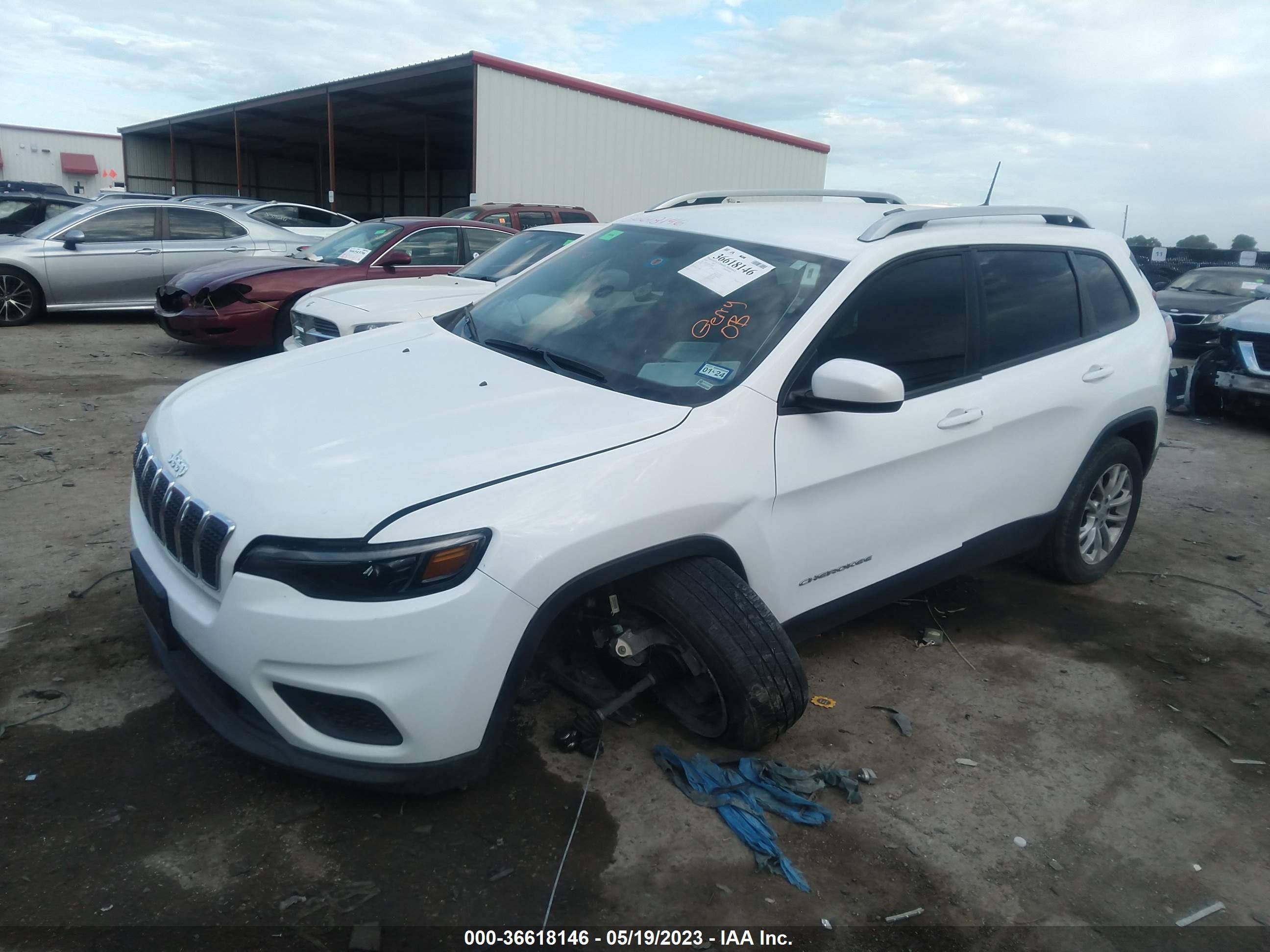 2020 Jeep Cherokee Latitude Fwd vin: 1C4PJLCB5LD555808