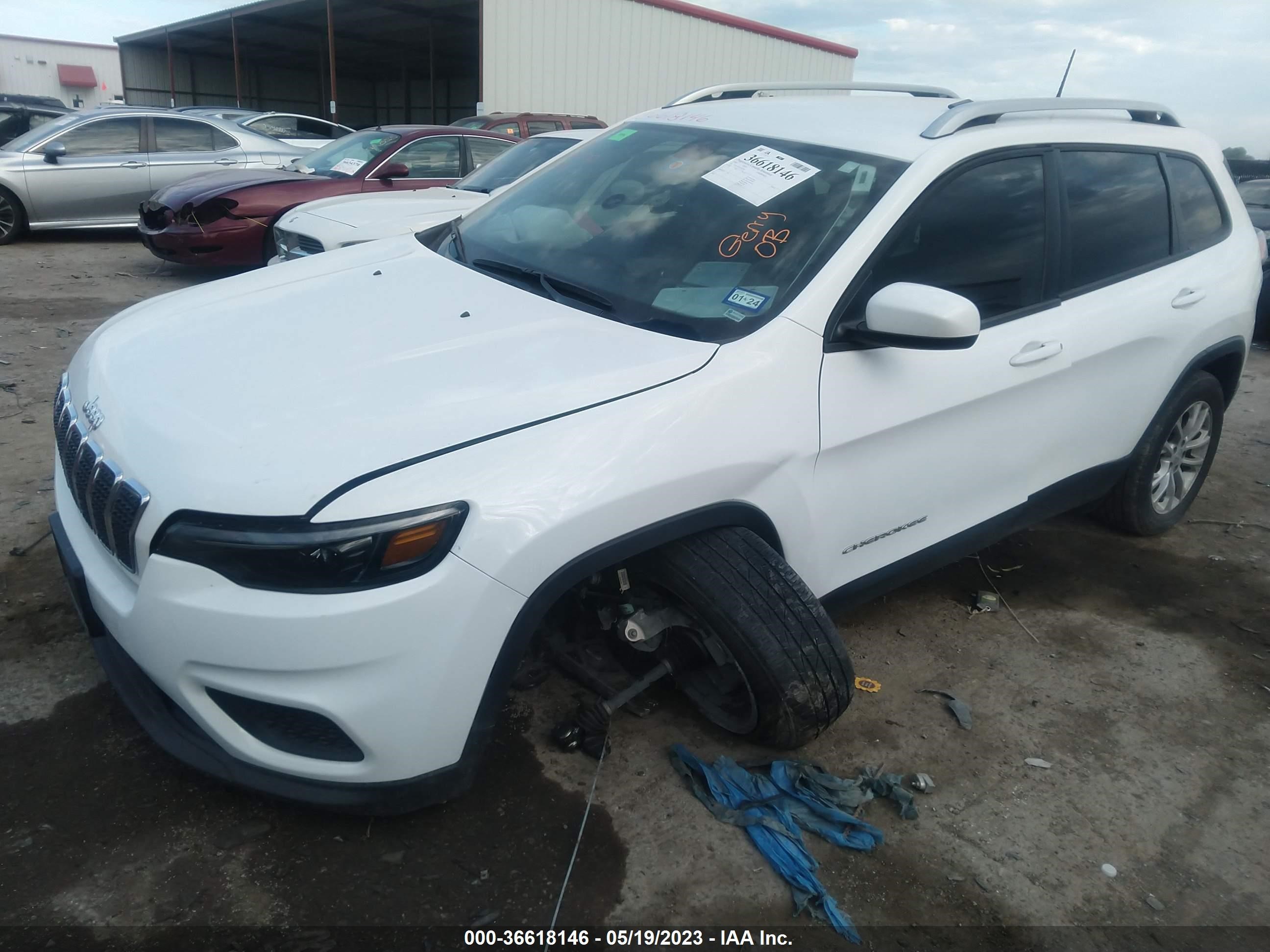 2020 Jeep Cherokee Latitude Fwd vin: 1C4PJLCB5LD555808