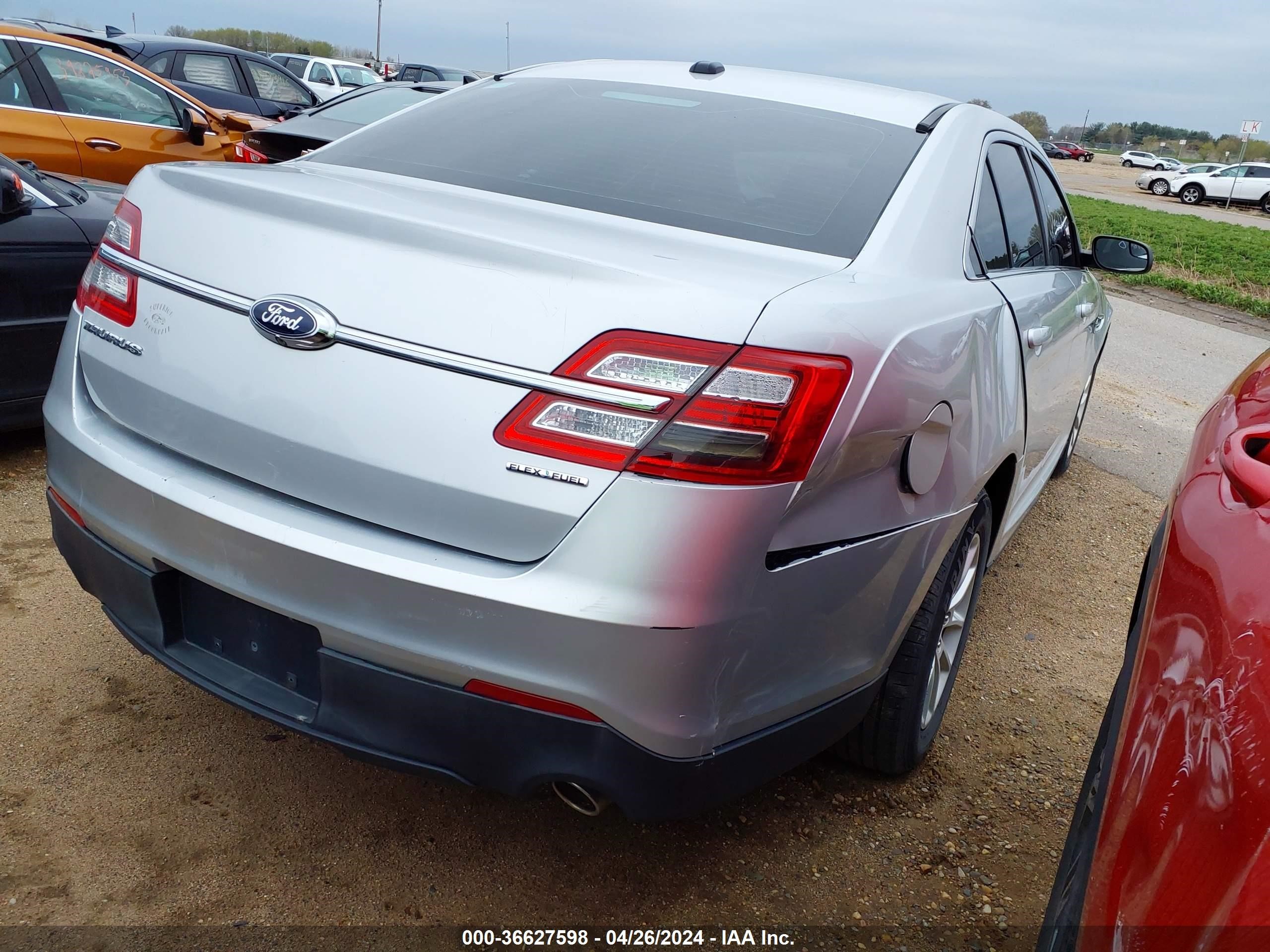 2015 Ford Taurus Se vin: 1FAHP2D88FG100475