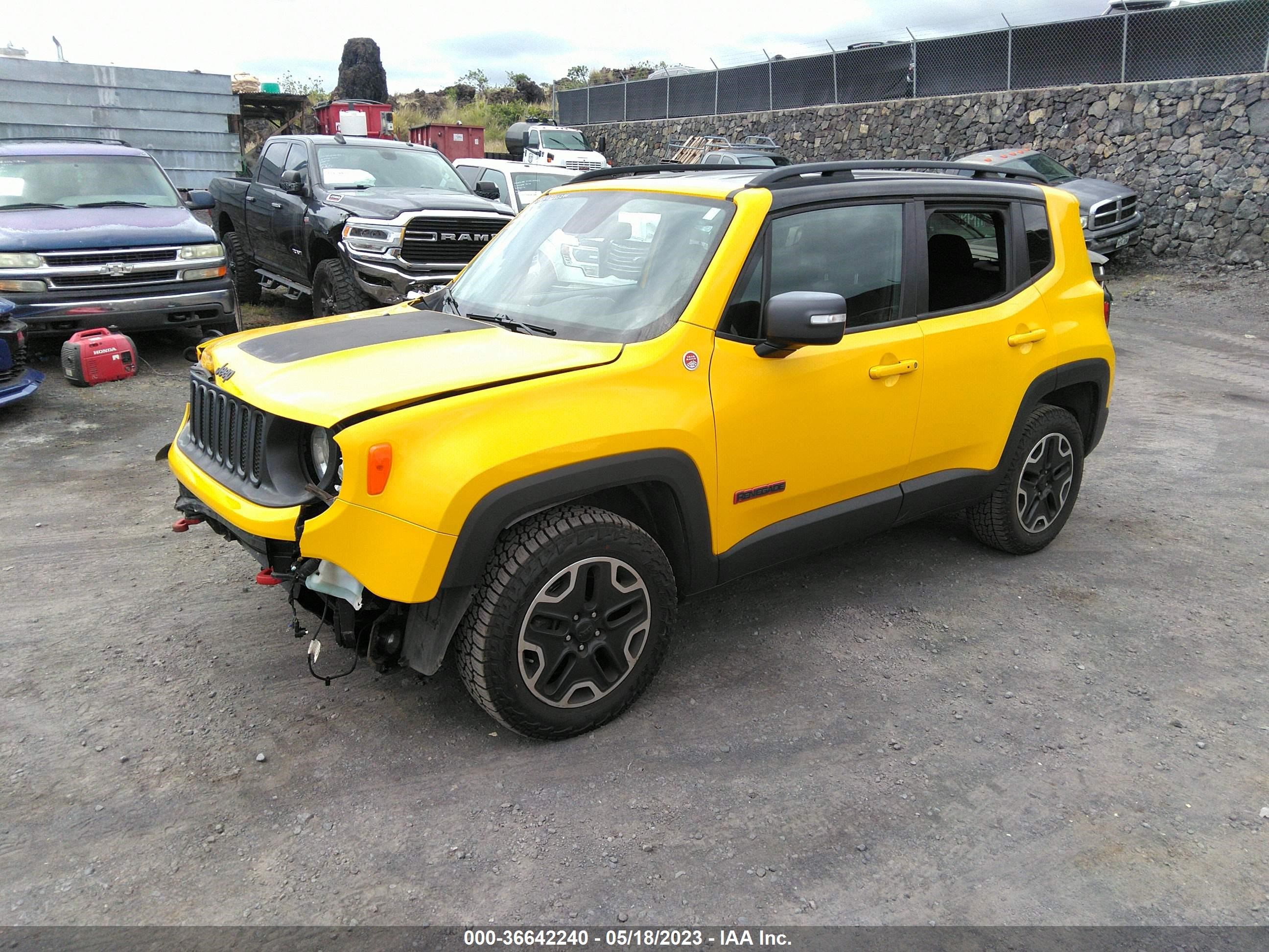 2016 Jeep Renegade Trailhawk vin: ZACCJBCTXGPC75441