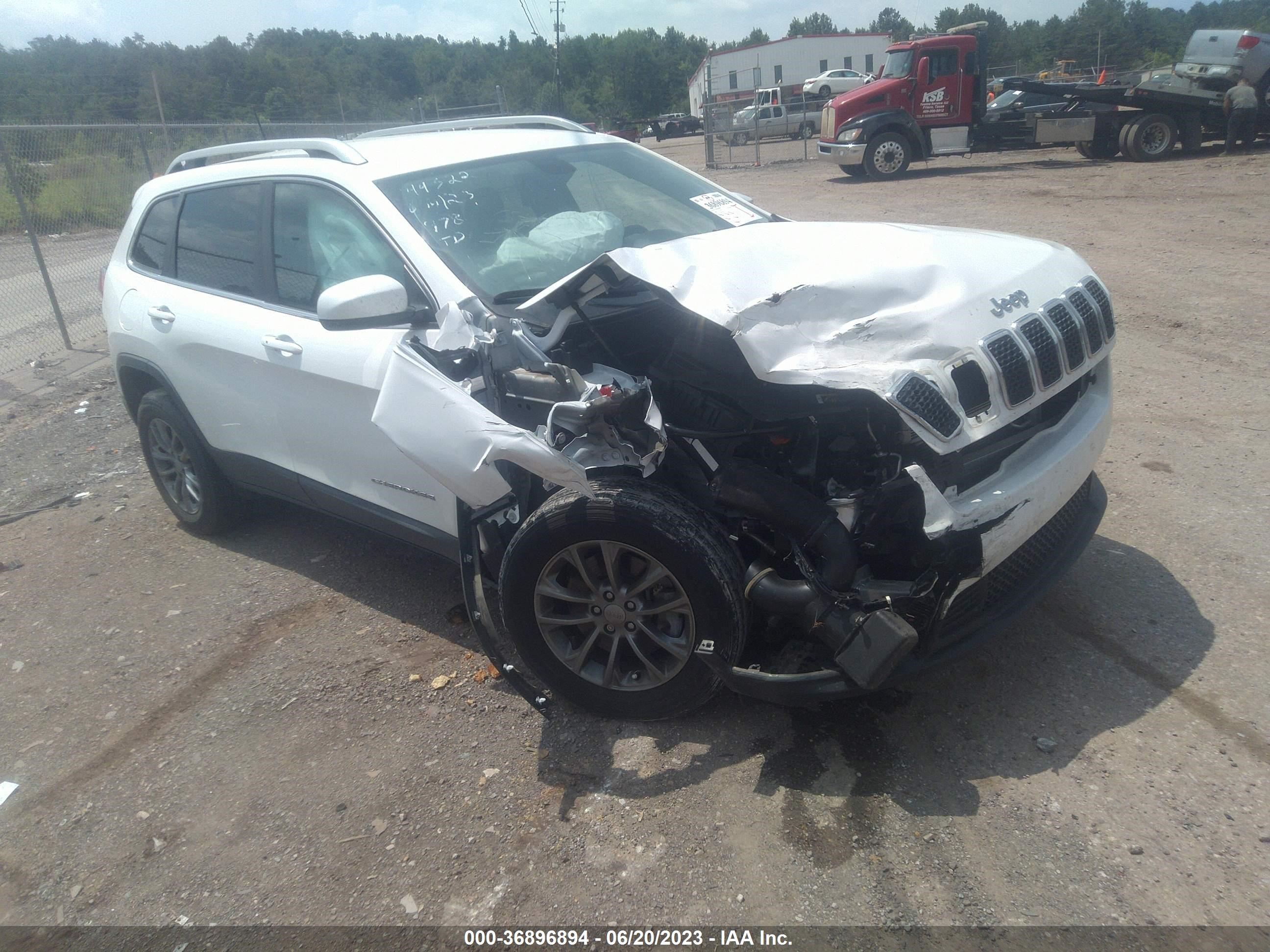 2020 Jeep Cherokee Latitude Plus 4X4 vin: 1C4PJMLN6LD554831