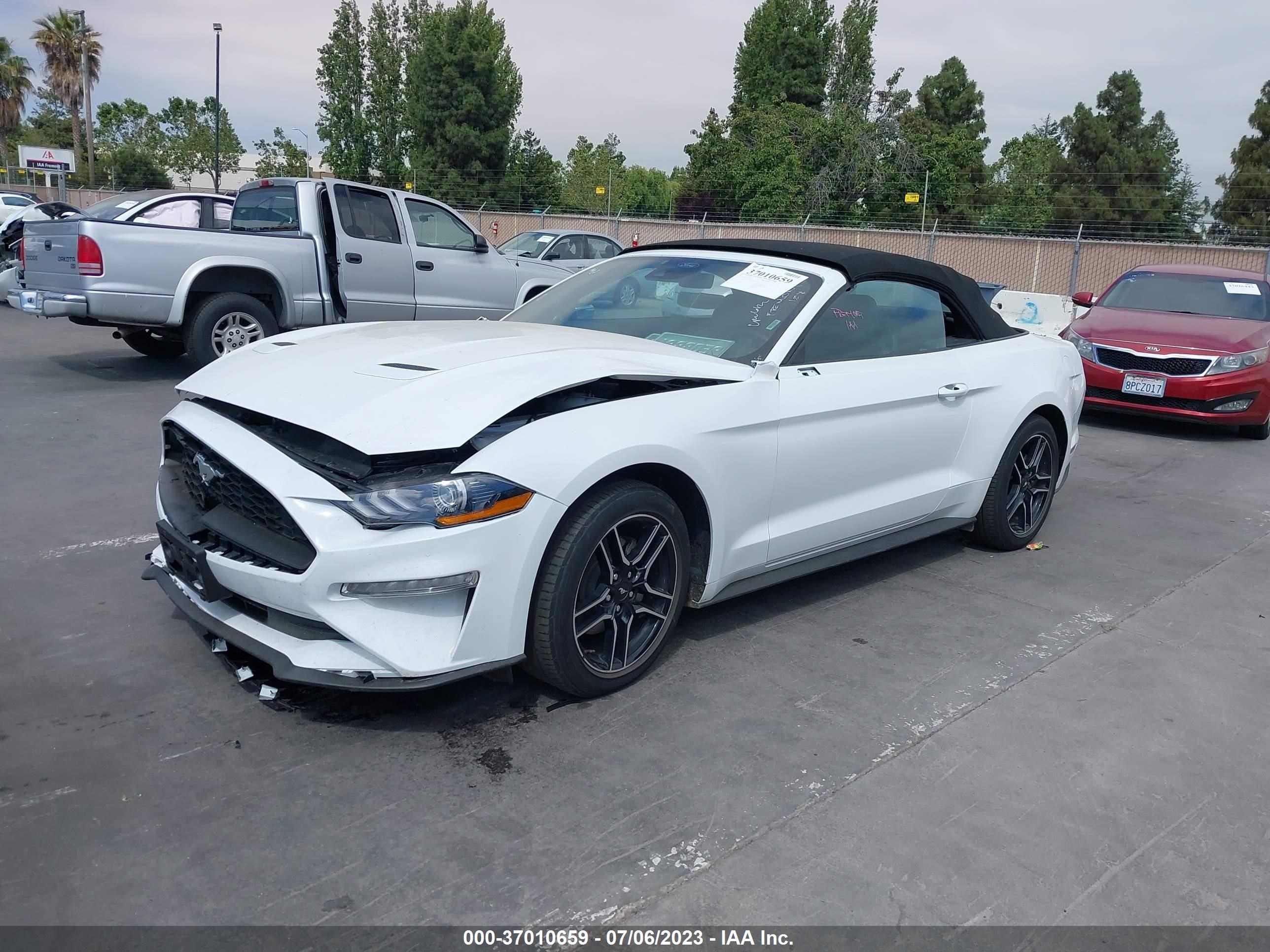 2023 Ford Mustang Ecoboost vin: 1FATP8UH1P5110761