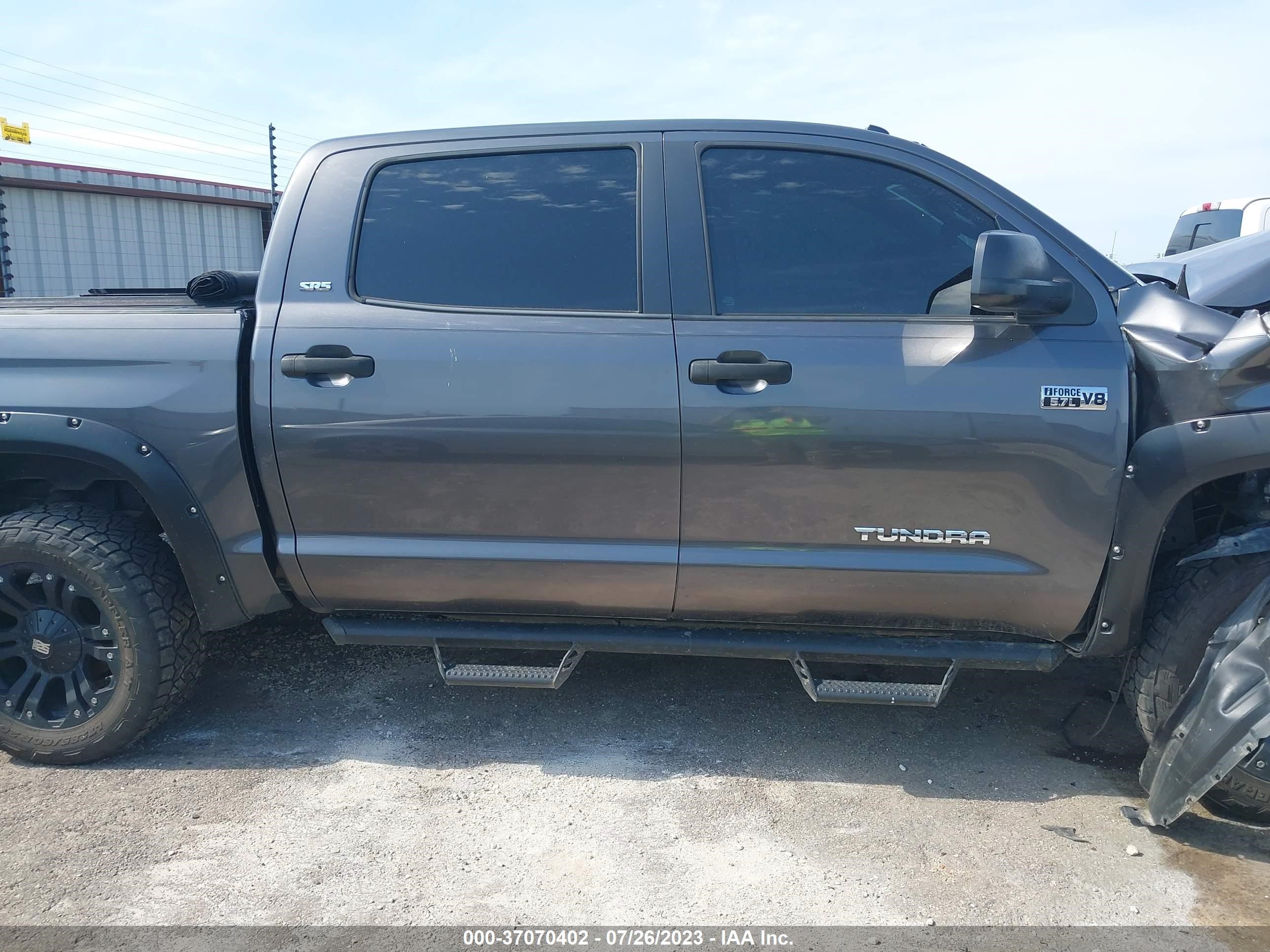 2016 Toyota Tundra Sr5 5.7L V8 vin: 5TFDW5F14GX559887