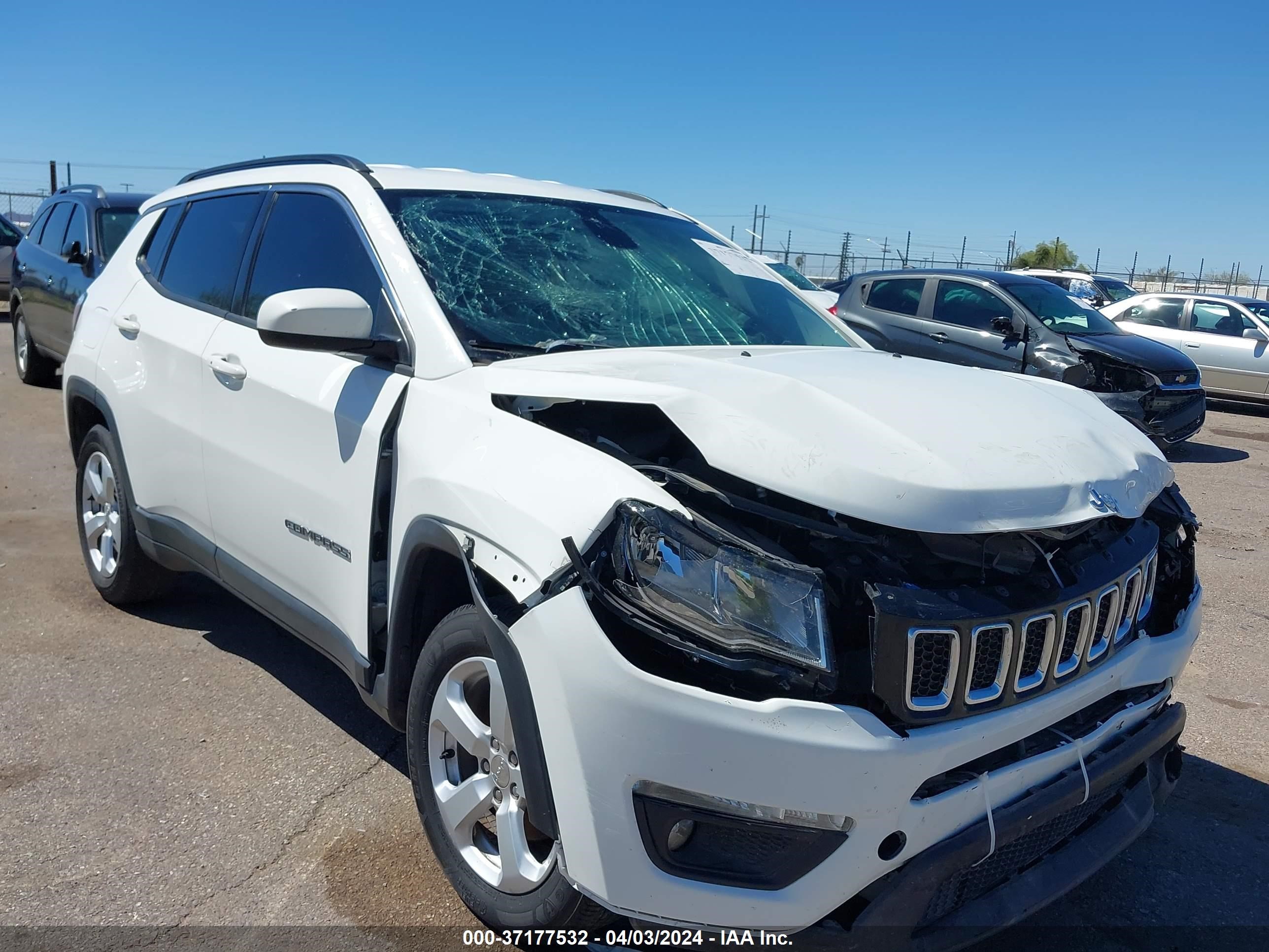 2018 Jeep Compass Latitude Fwd vin: 3C4NJCBB8JT212801