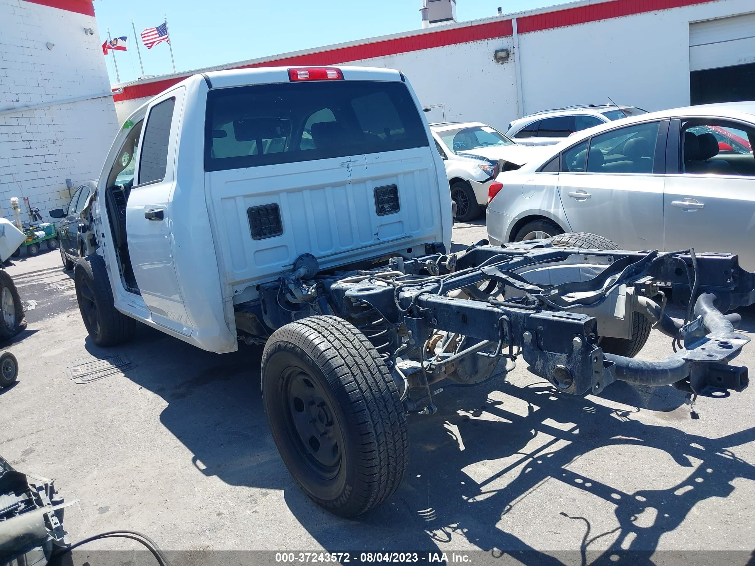 2015 Ram 1500 Tradesman vin: 1C6RR6FG7FS750651