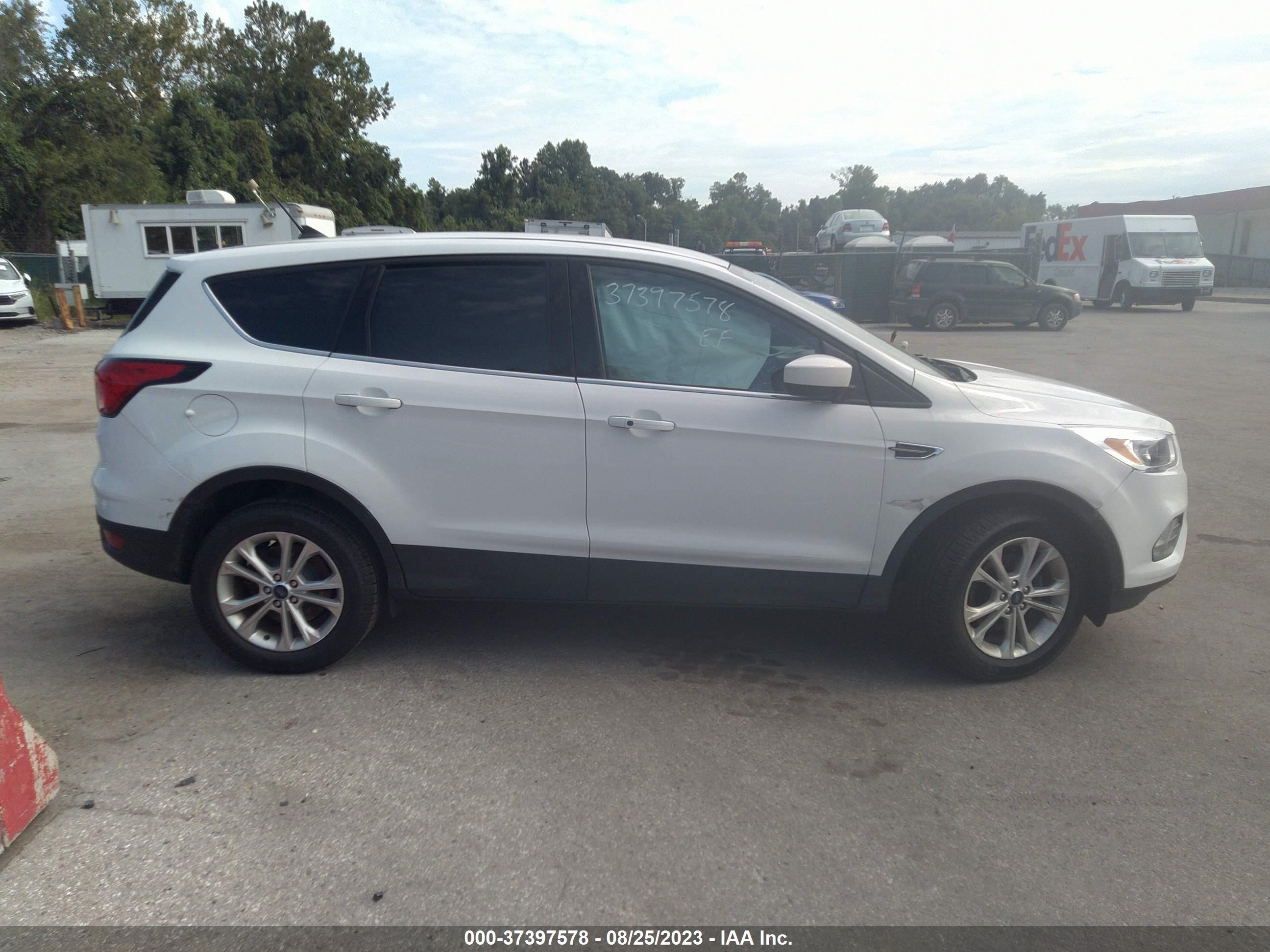 2019 Ford Escape Se vin: 1FMCU0GD8KUA91391