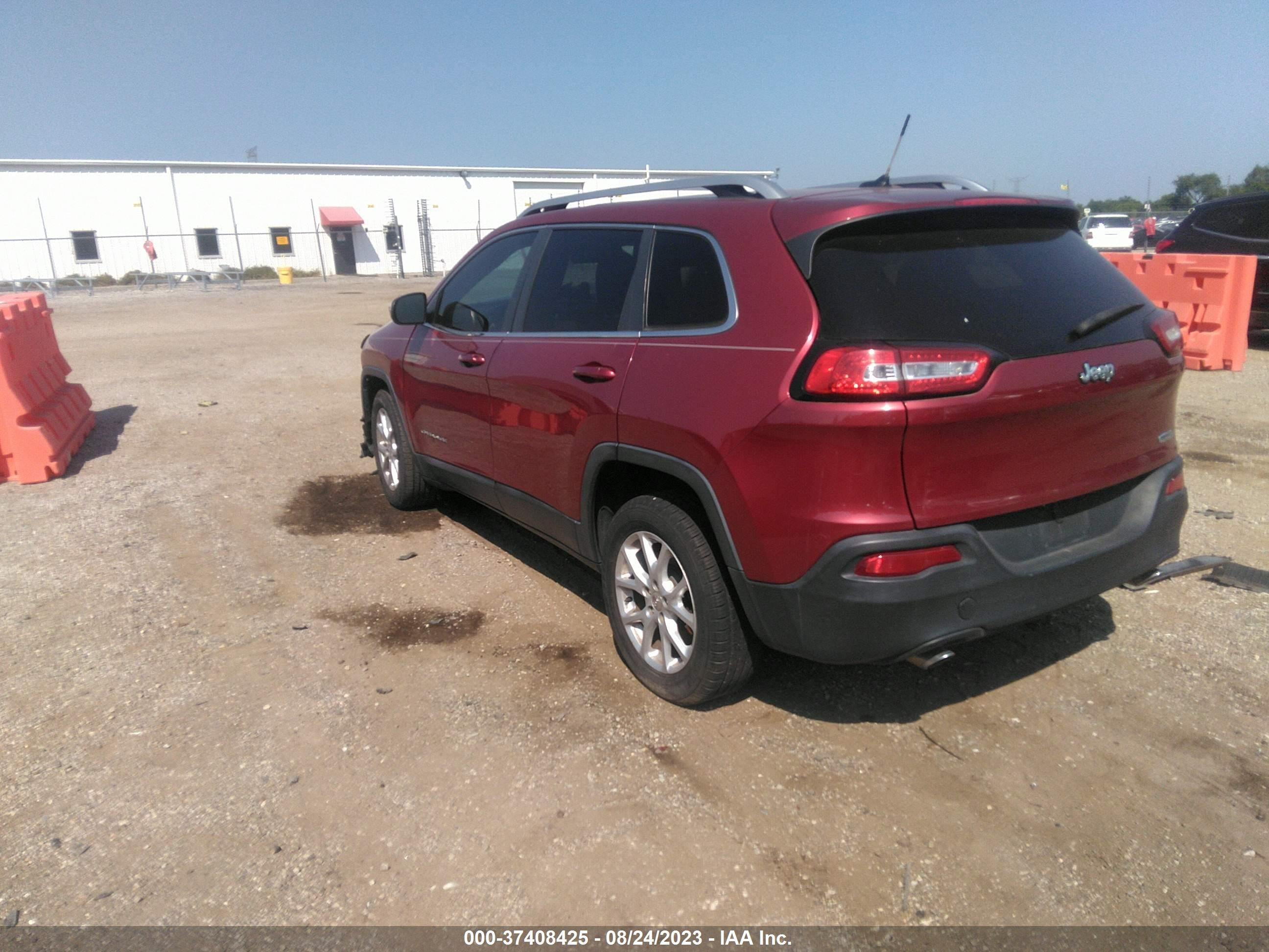 2014 Jeep Cherokee Latitude vin: 1C4PJLCS0EW122971