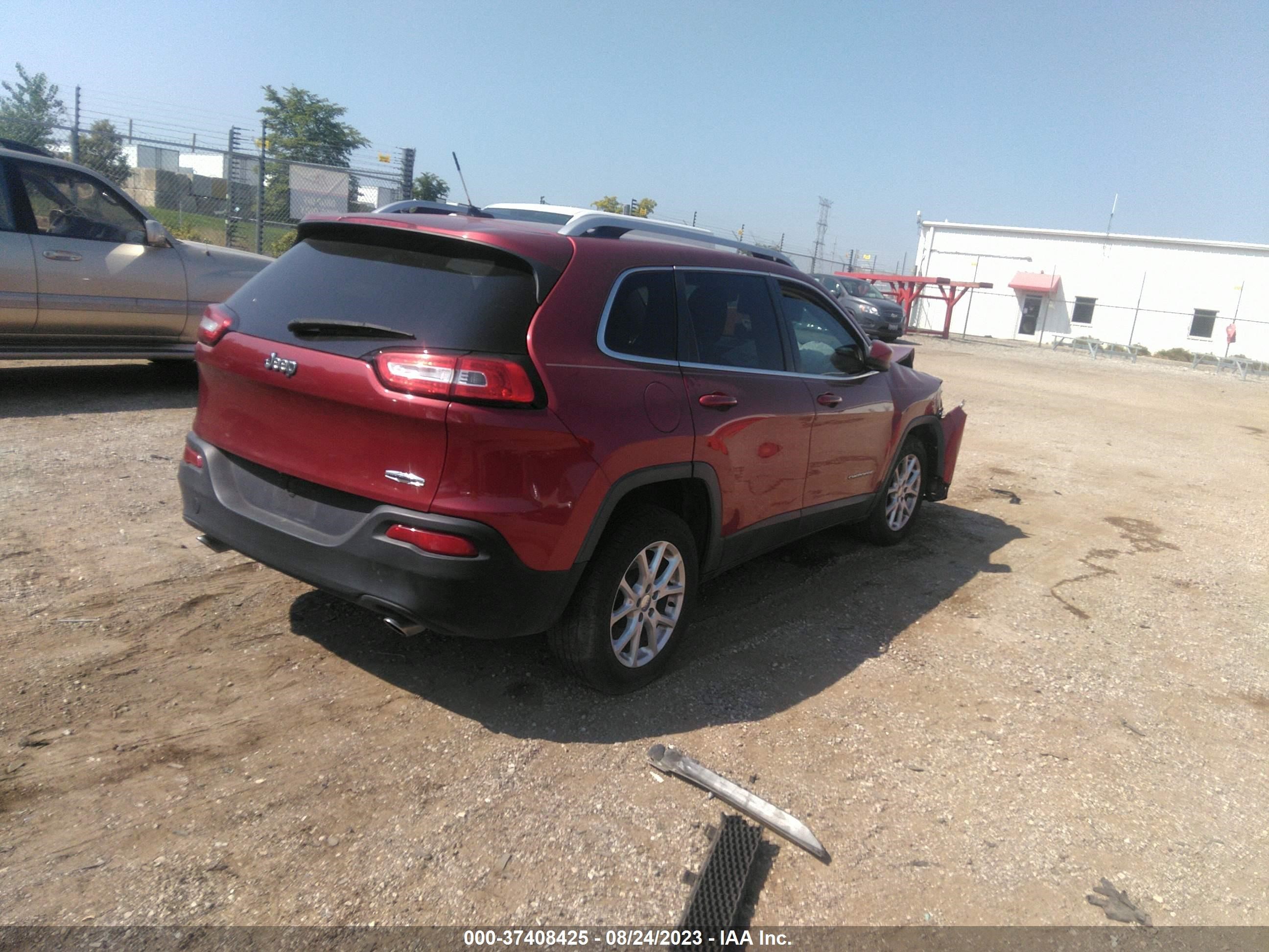 2014 Jeep Cherokee Latitude vin: 1C4PJLCS0EW122971