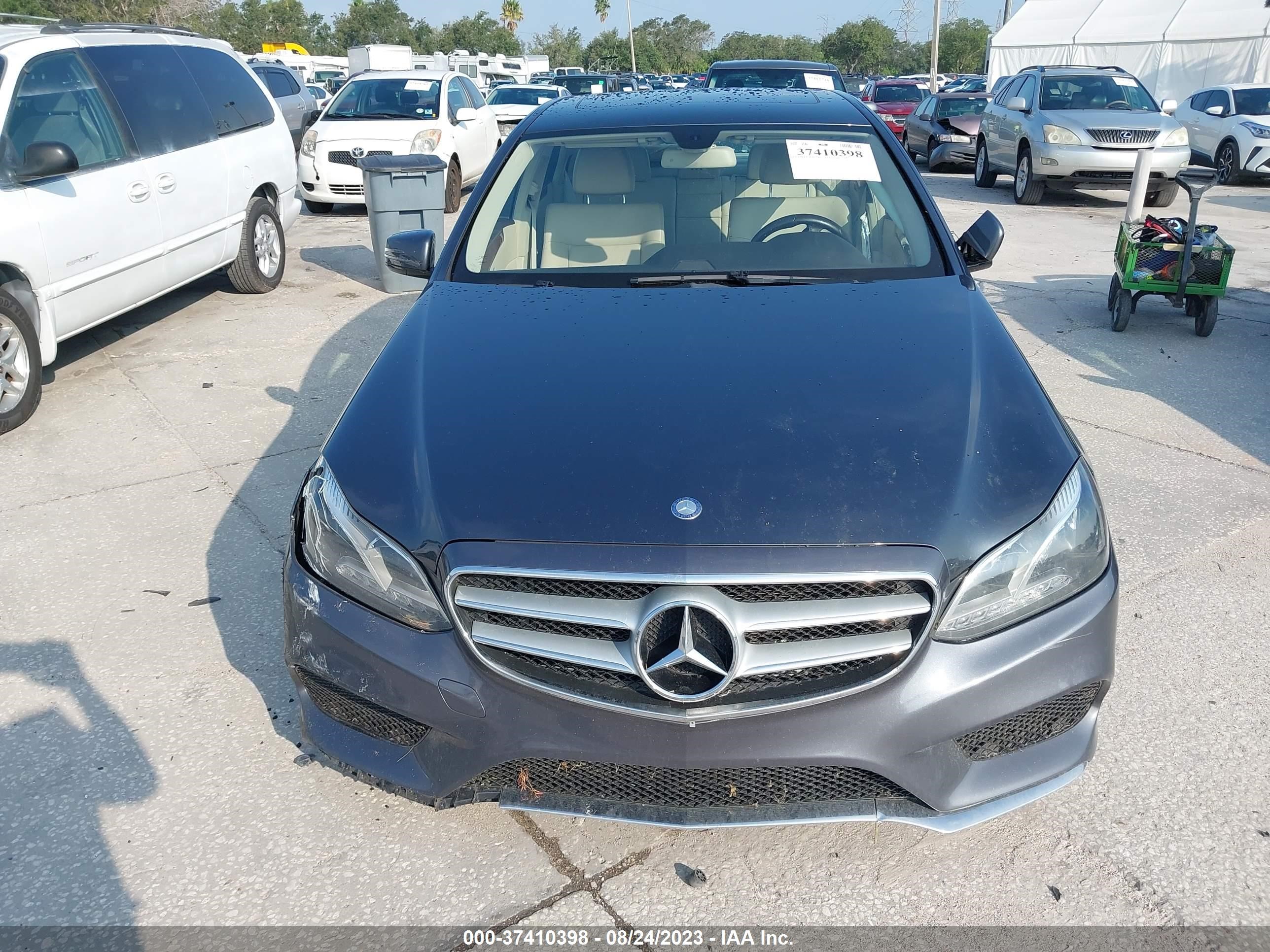 2014 Mercedes-Benz E 350 4Matic vin: WDDHF8JB9EA781799