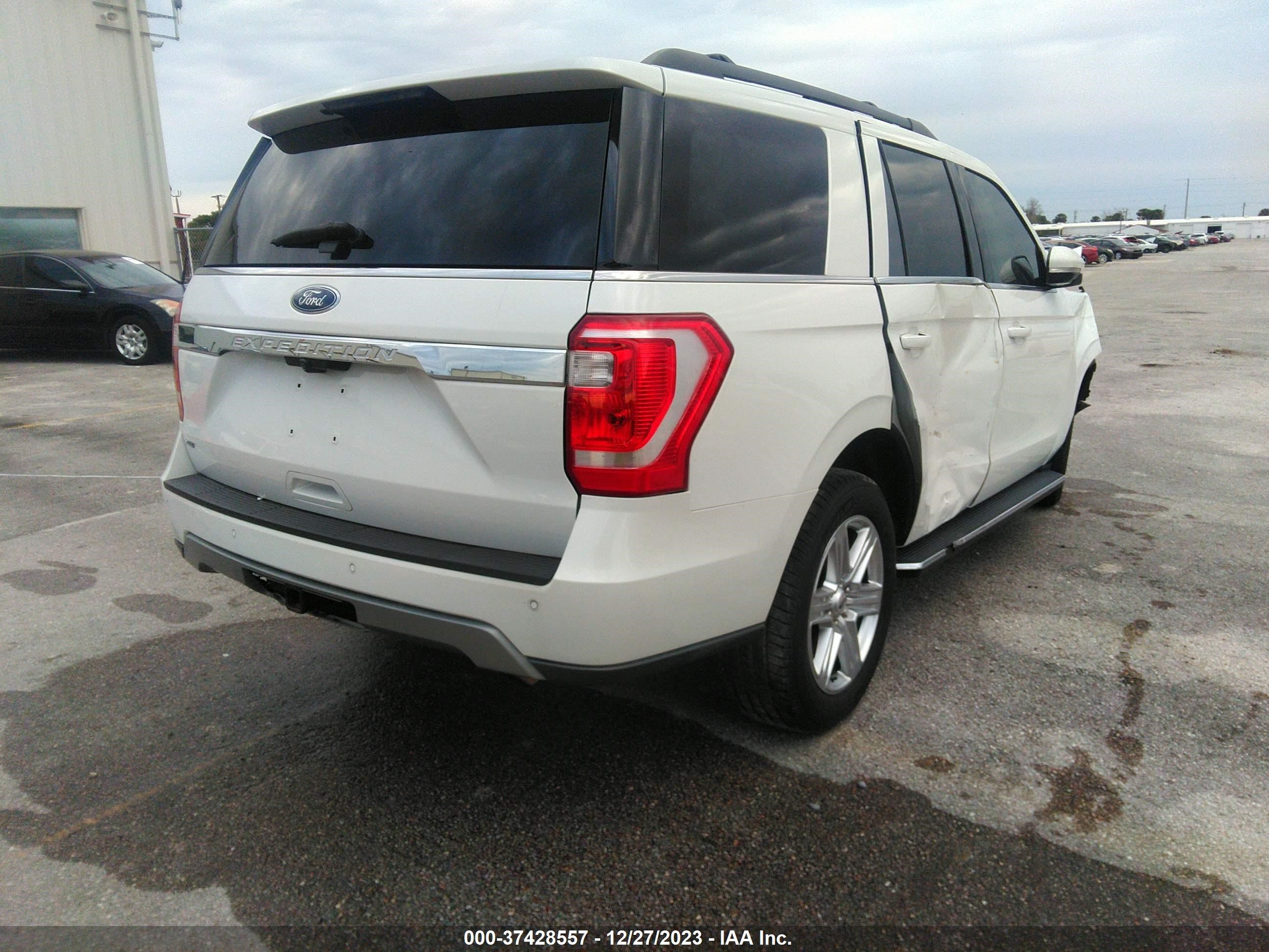 2020 Ford Expedition Xlt vin: 1FMJU1HT5LEA52871