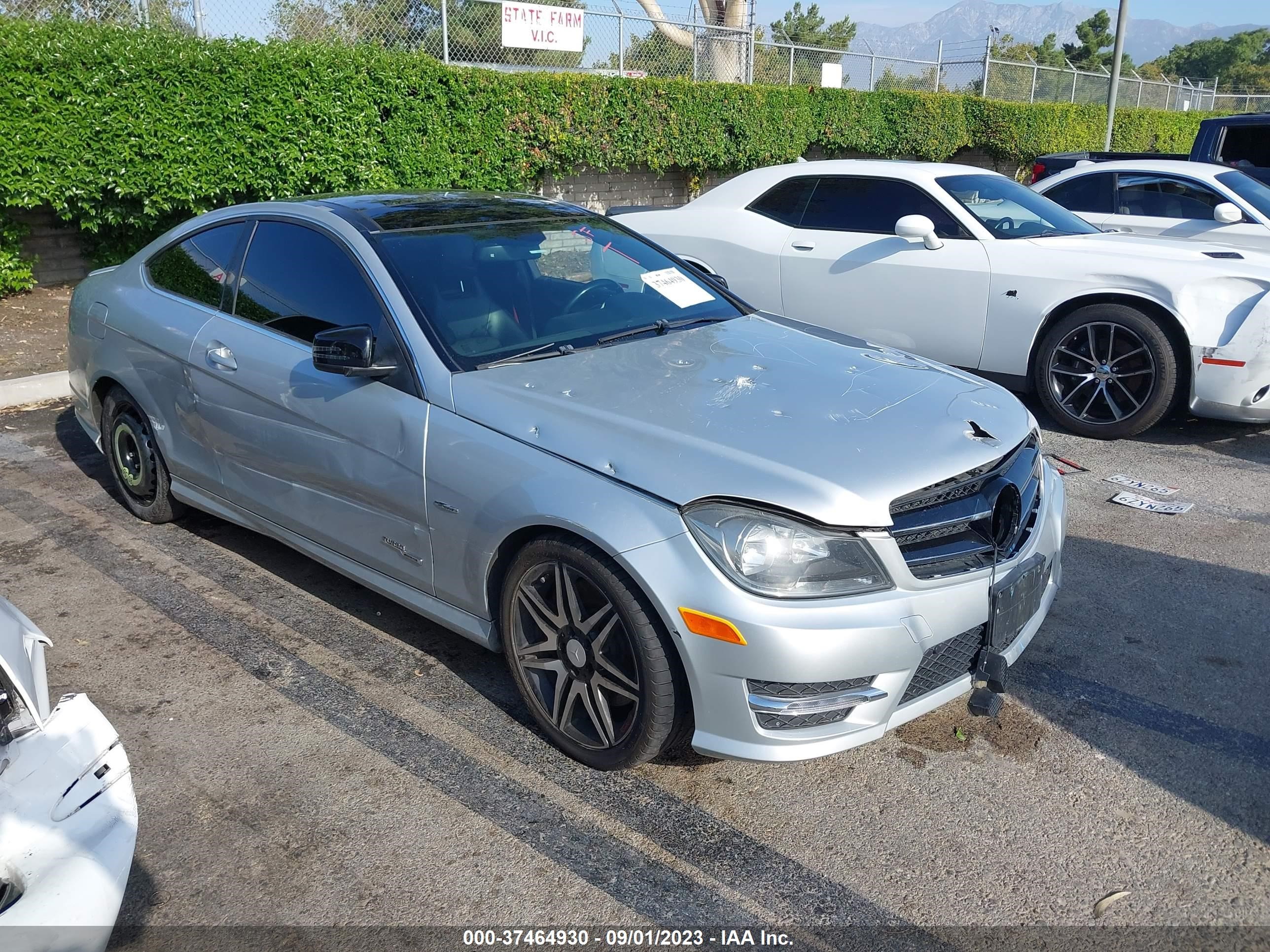 2013 Mercedes-Benz C 250 vin: WDDGJ4HB6DG039736