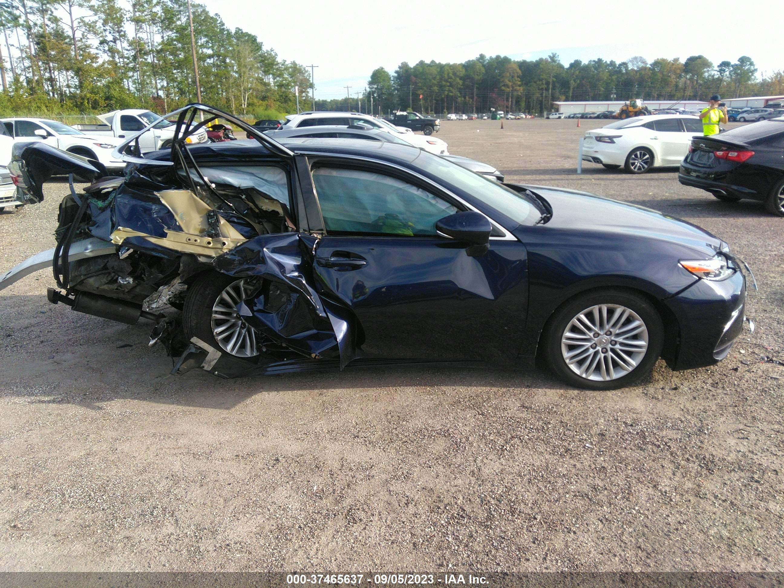 2018 Lexus Es 350 vin: 58ABK1GG8JU083526