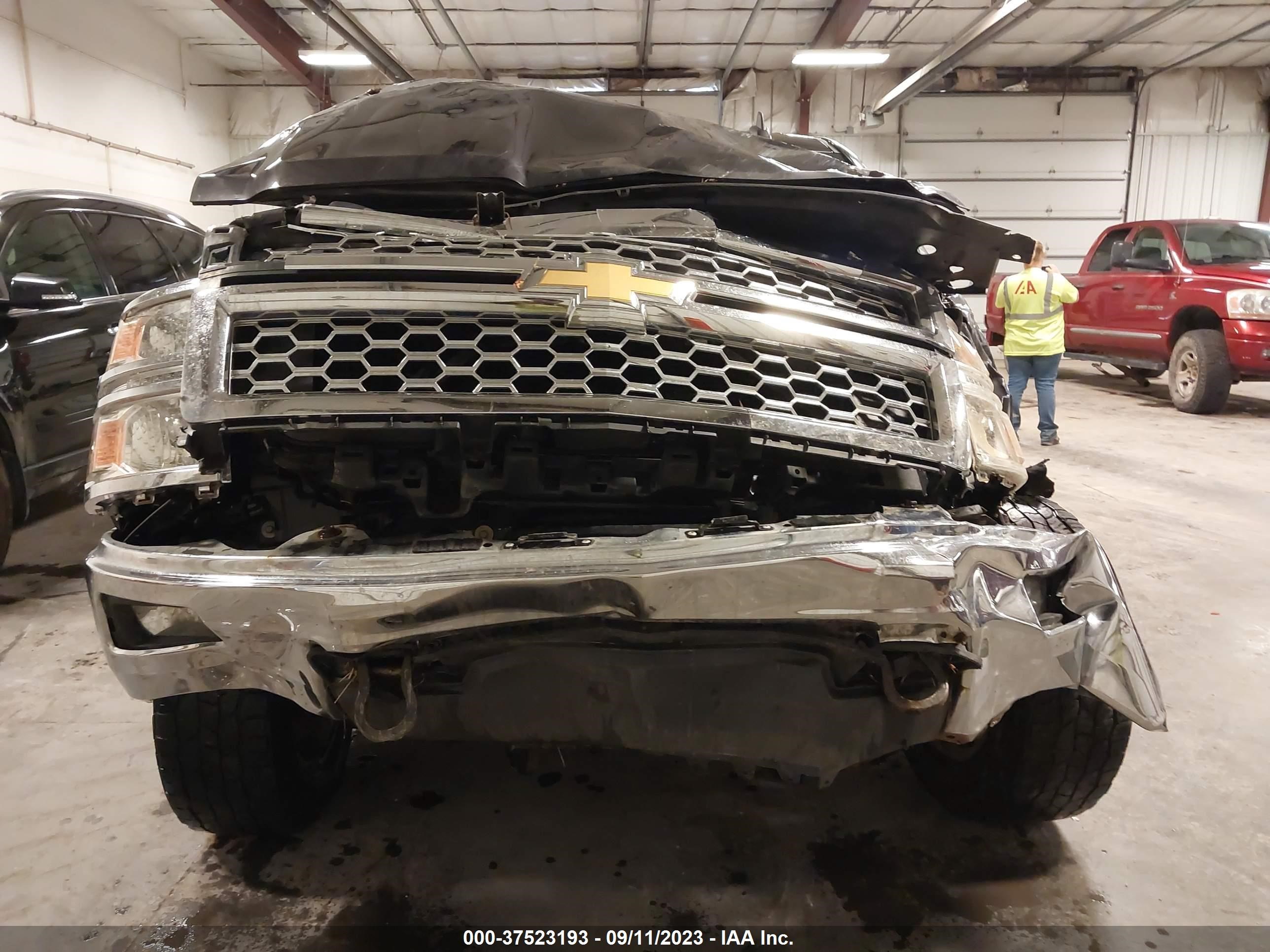 2015 Chevrolet Silverado 1500 1Lt/2Lt vin: 1GCVKREC1FZ217892