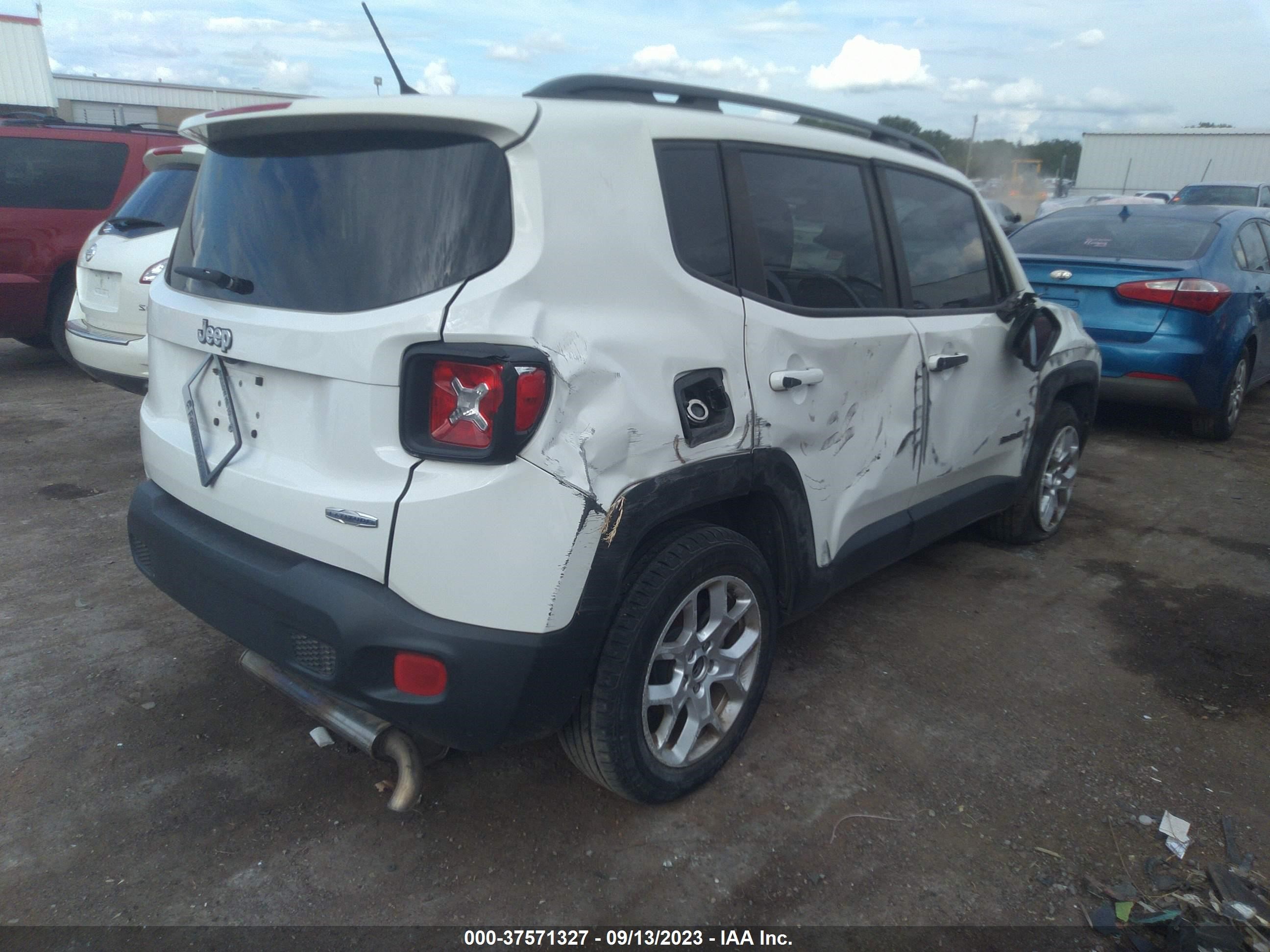 2017 Jeep Renegade Latitude Fwd vin: ZACCJABB0HPG52525