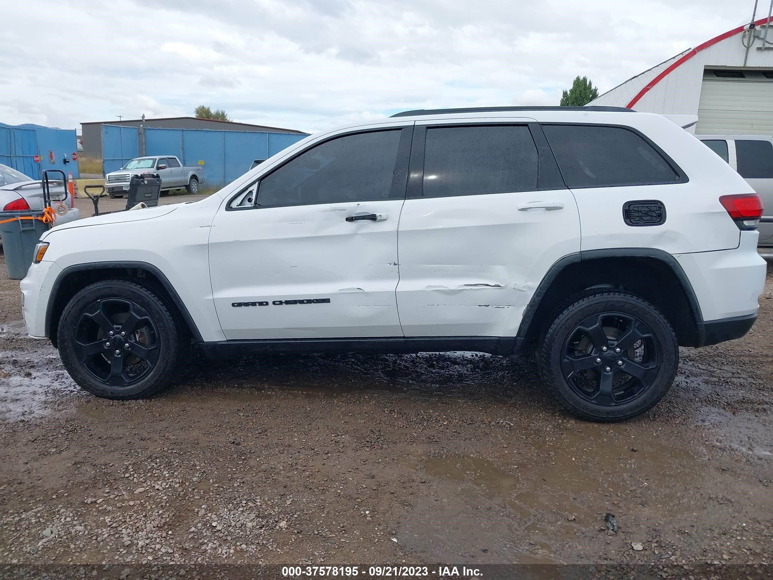 2018 Jeep Grand Cherokee Upland 4X4 vin: 1C4RJFAG0JC453036