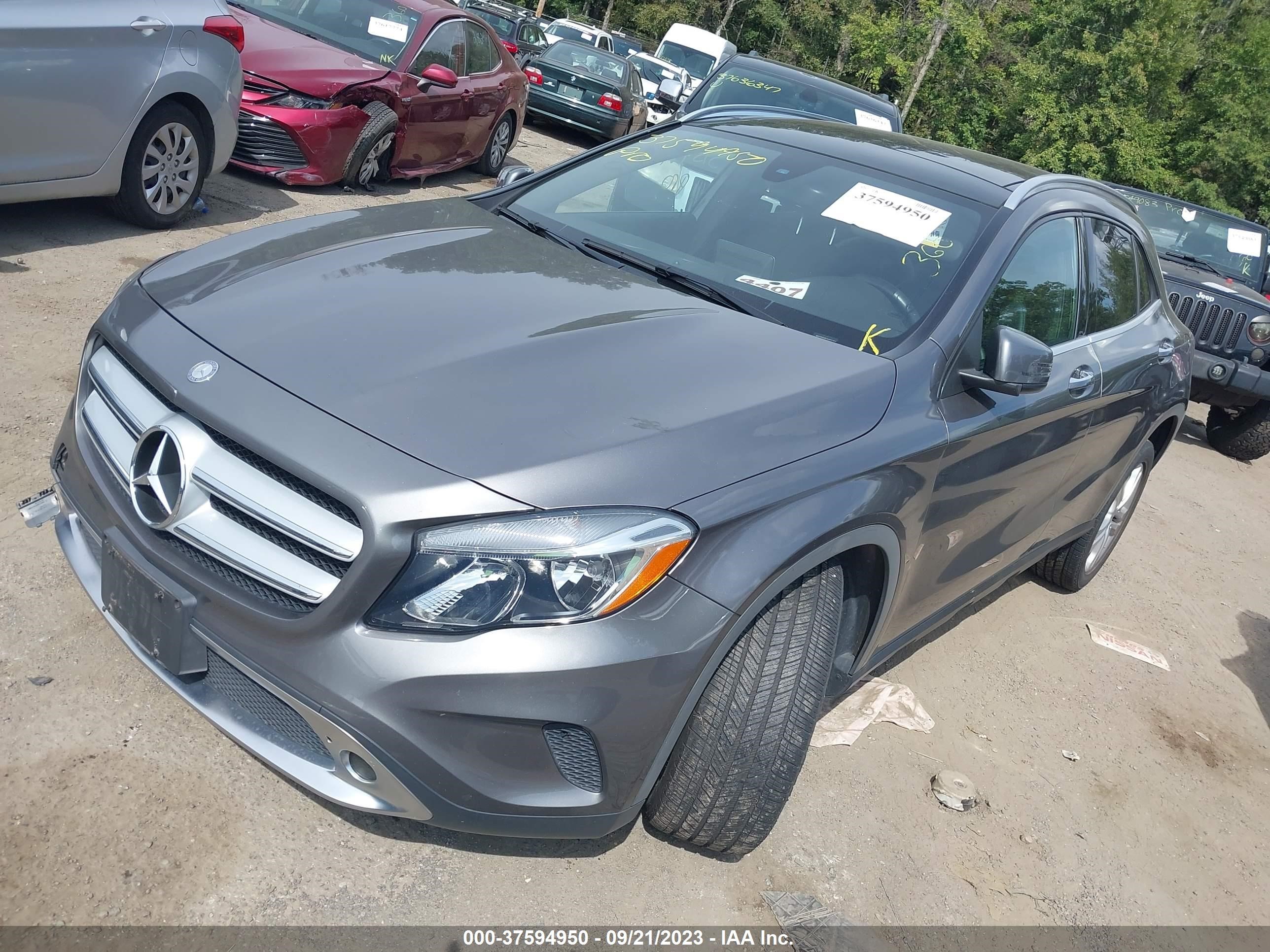 2017 Mercedes-Benz Gla 250 vin: WDCTG4GB7HJ301792