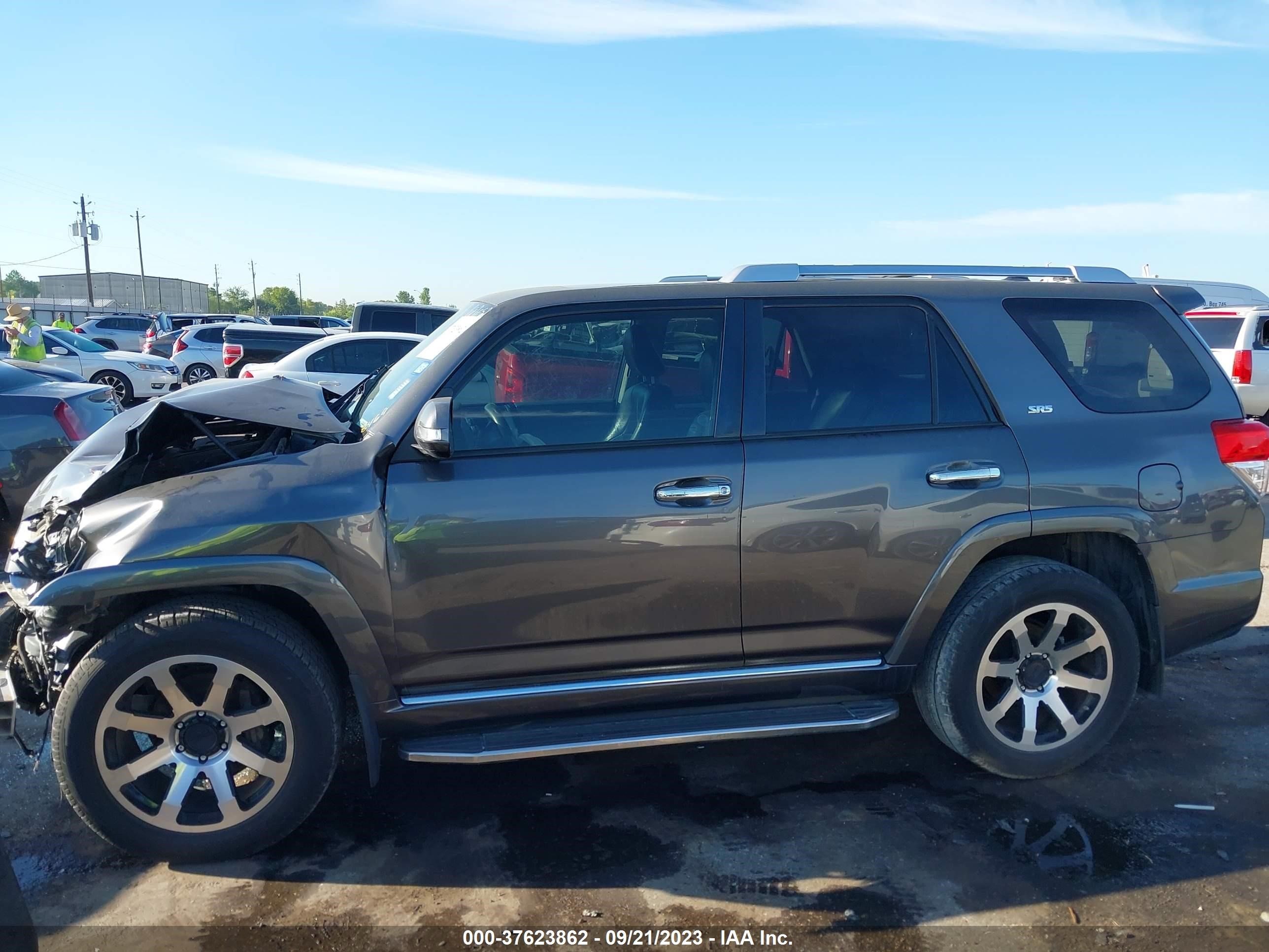 2013 Toyota 4Runner Sr5 vin: JTEZU5JR1D5048469