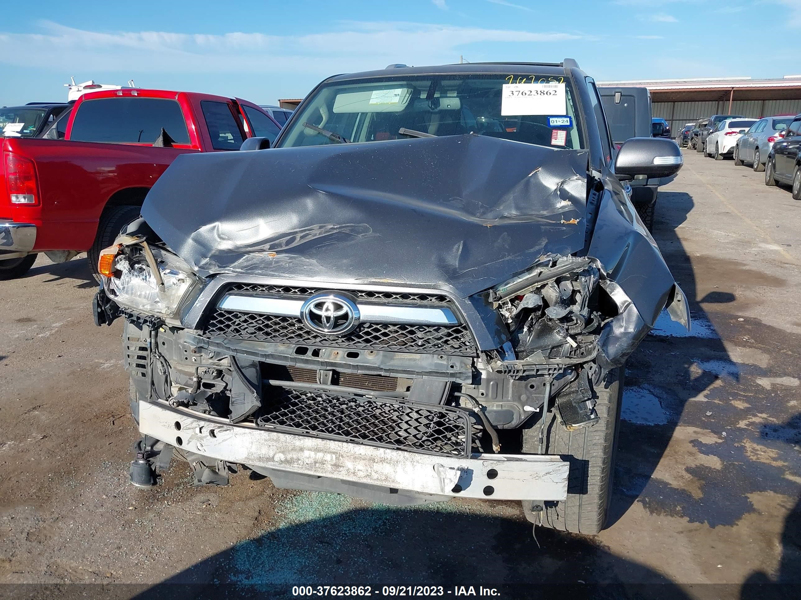 2013 Toyota 4Runner Sr5 vin: JTEZU5JR1D5048469