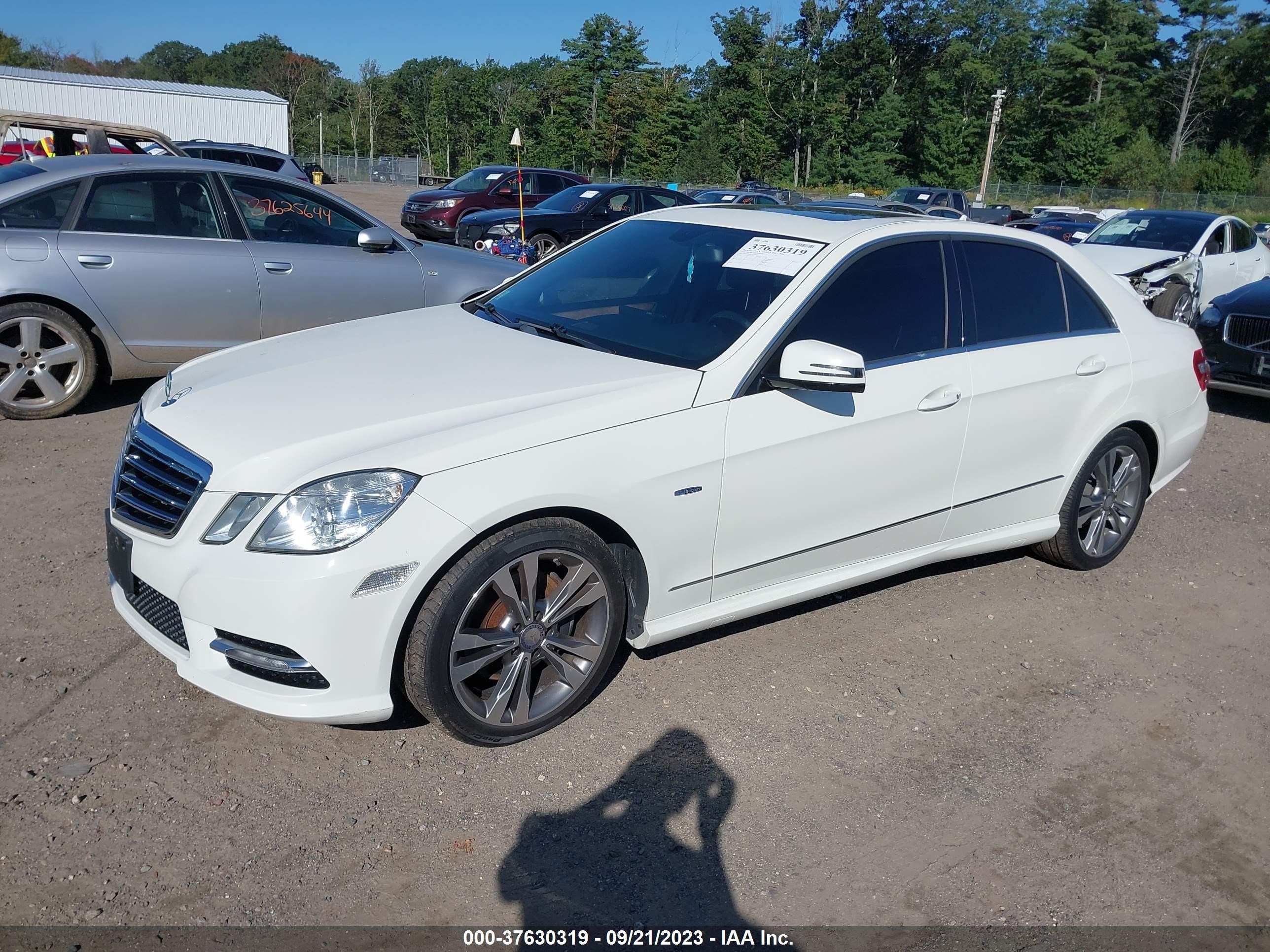 2012 Mercedes-Benz E-Class E 350 vin: WDDHF8JB1CA557925