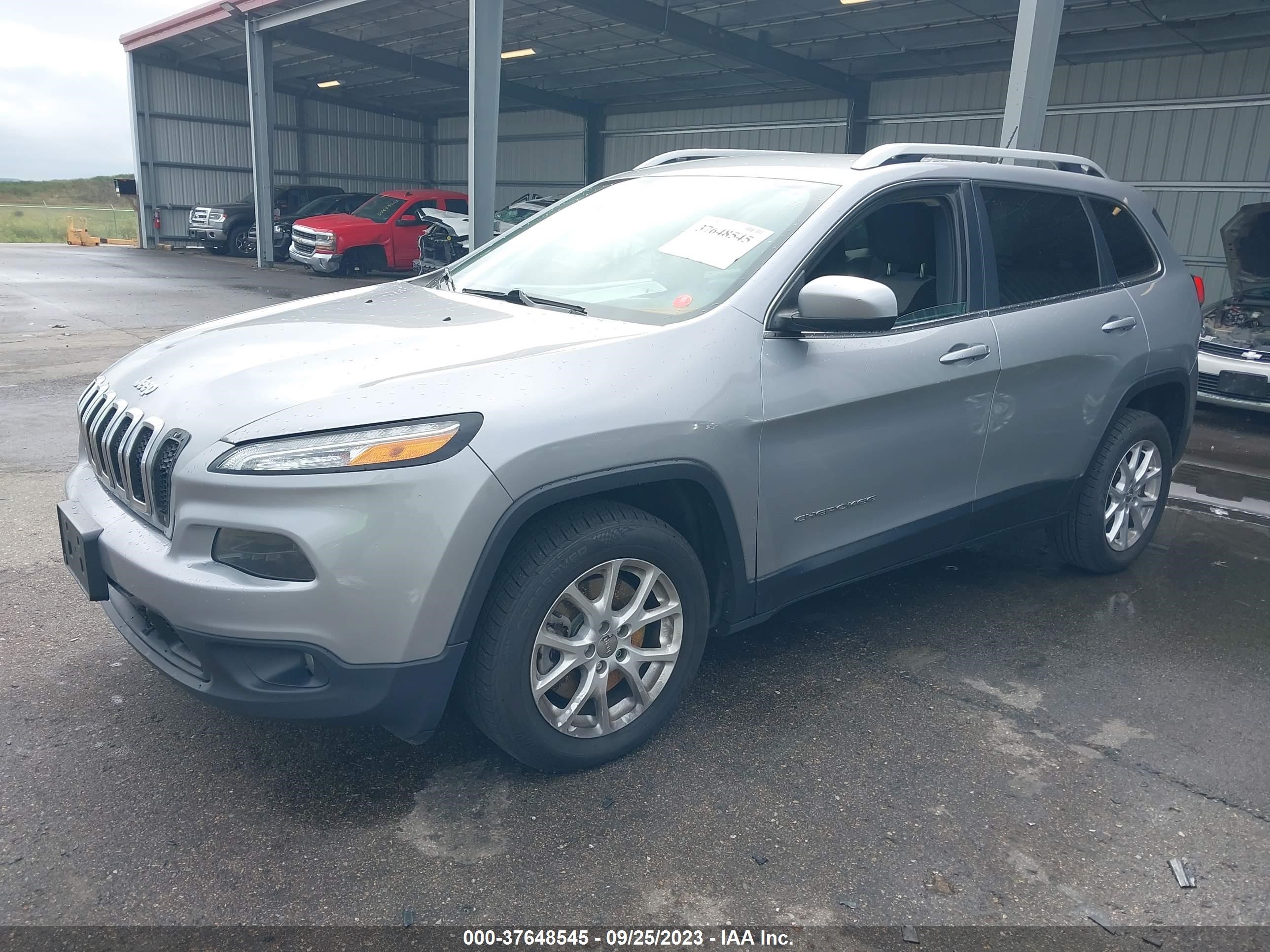 2014 Jeep Cherokee Latitude vin: 1C4PJLCB0EW205137