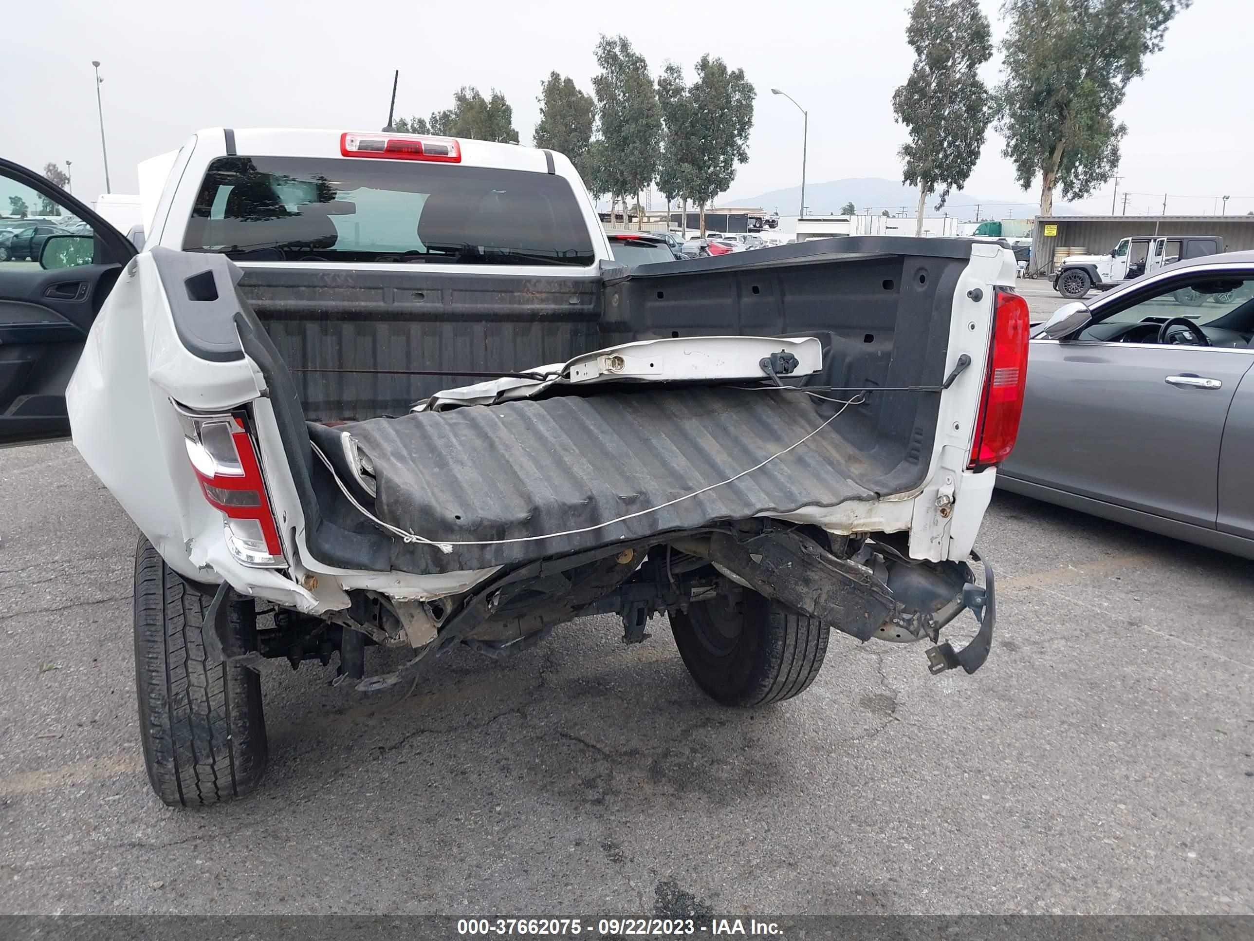 2018 Chevrolet Colorado Wt vin: 1GCHSBEA2J1293406