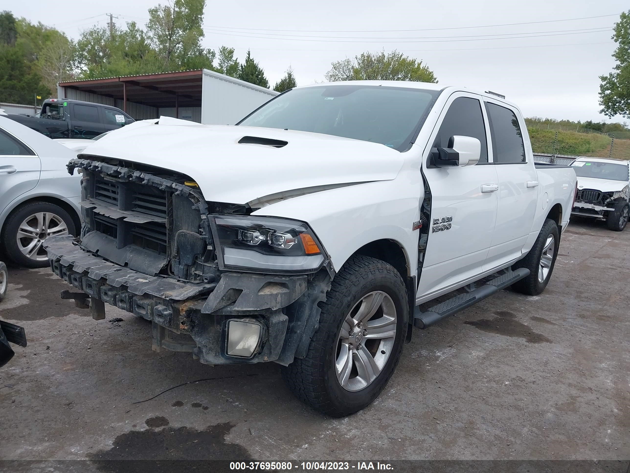 2016 Ram 1500 Sport vin: 1C6RR7MT1GS280608