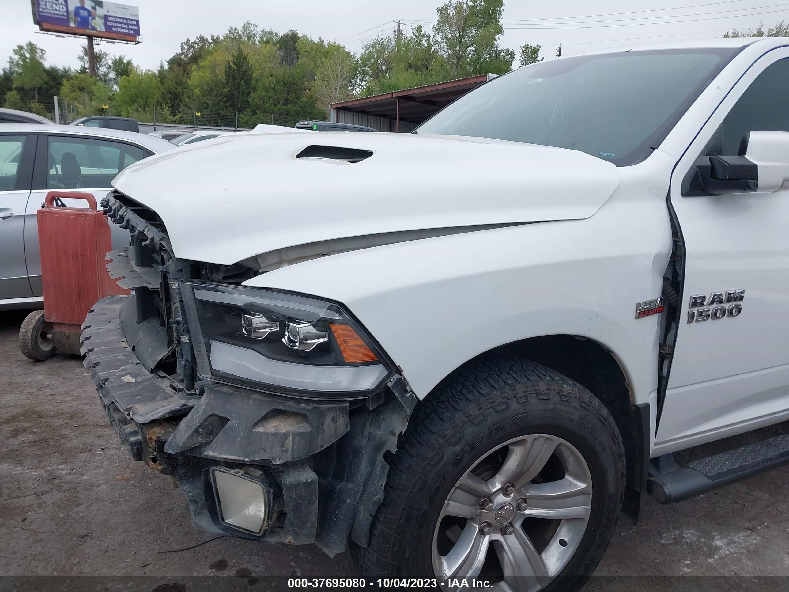 2016 Ram 1500 Sport vin: 1C6RR7MT1GS280608