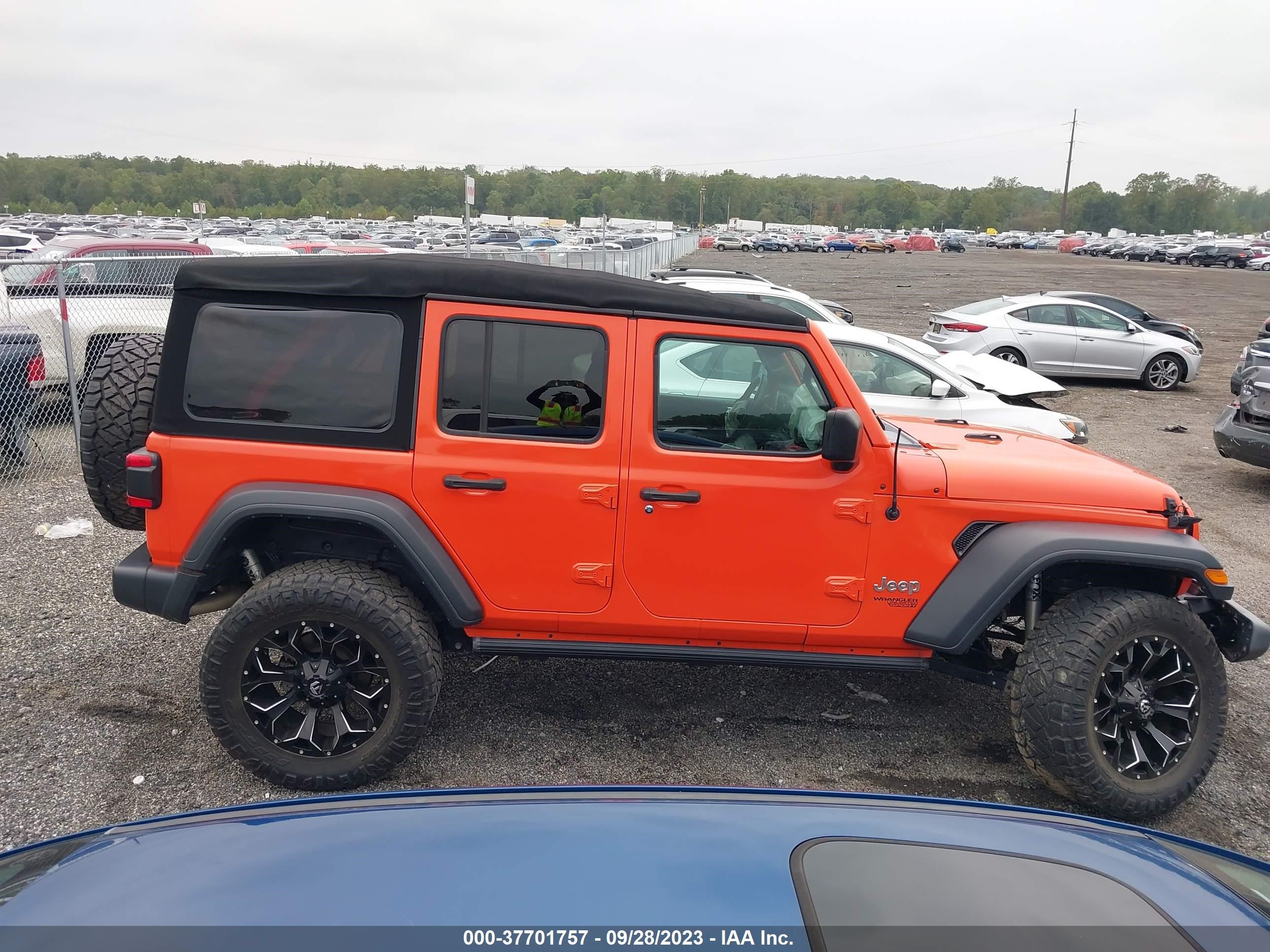 2018 Jeep Wrangler Unlimited Sport S 4X4 vin: 1C4HJXDN7JW246993