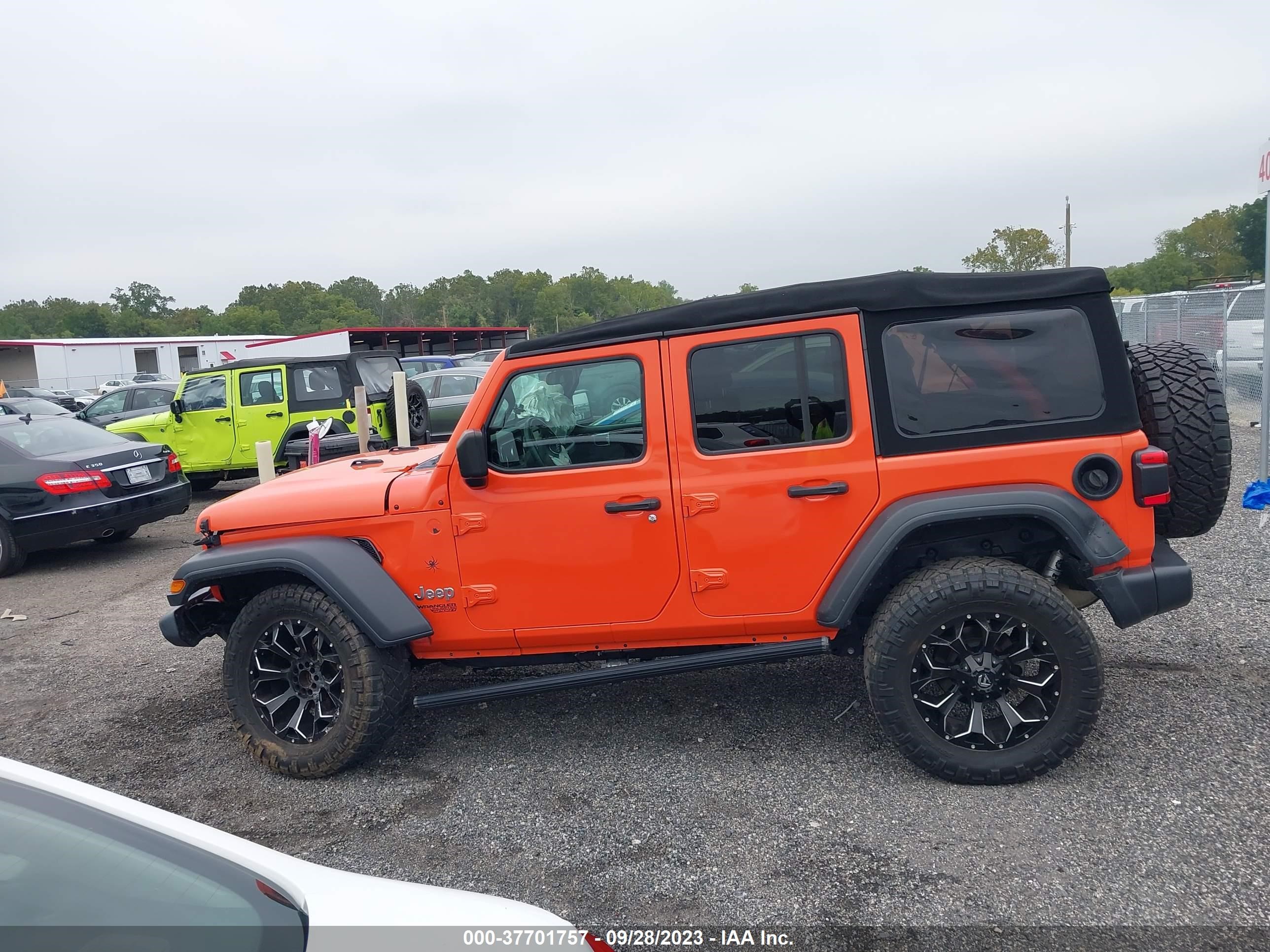 2018 Jeep Wrangler Unlimited Sport S 4X4 vin: 1C4HJXDN7JW246993