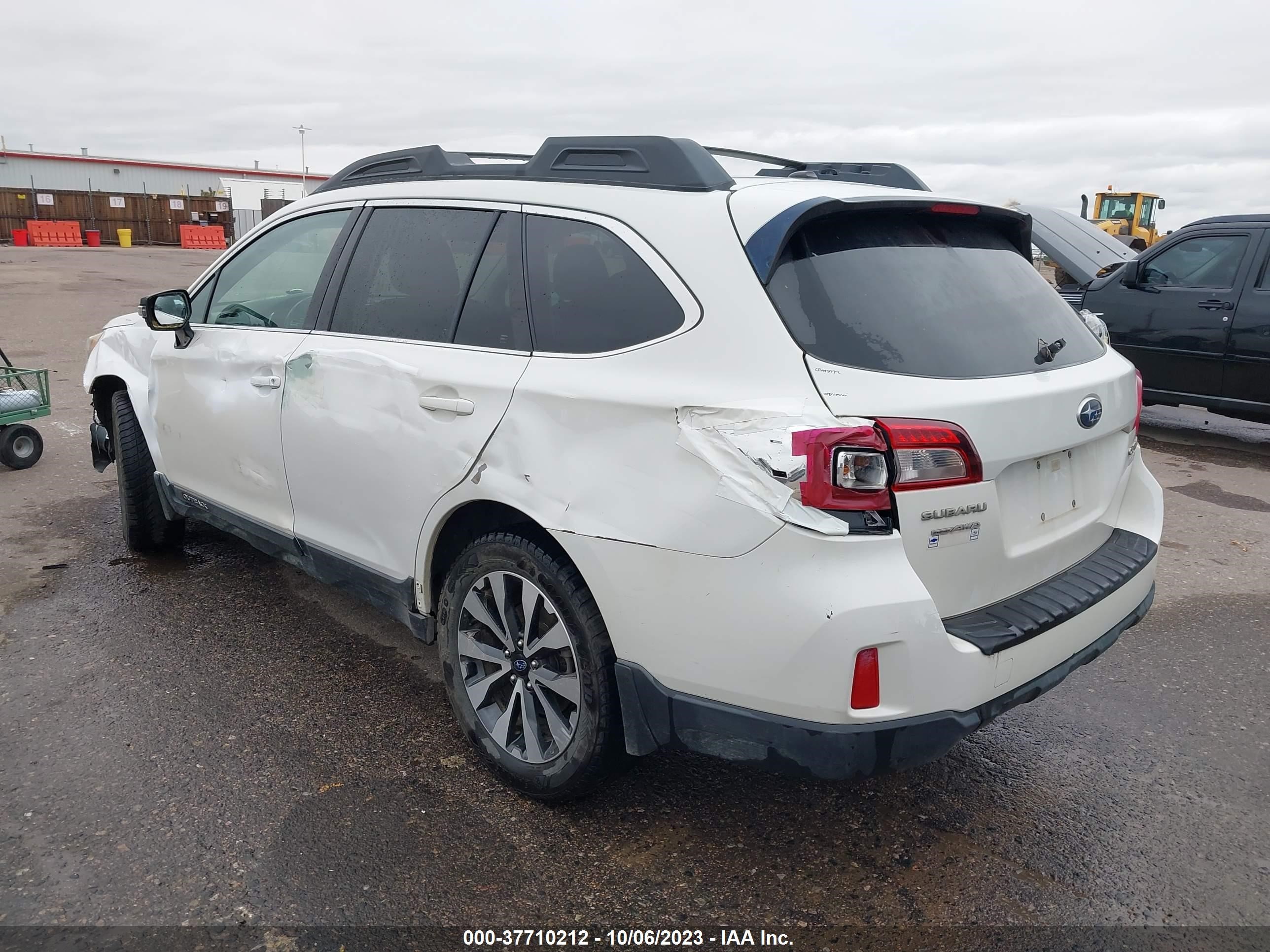 2015 Subaru Outback 2.5I Limited vin: 4S4BSALC8F3230323