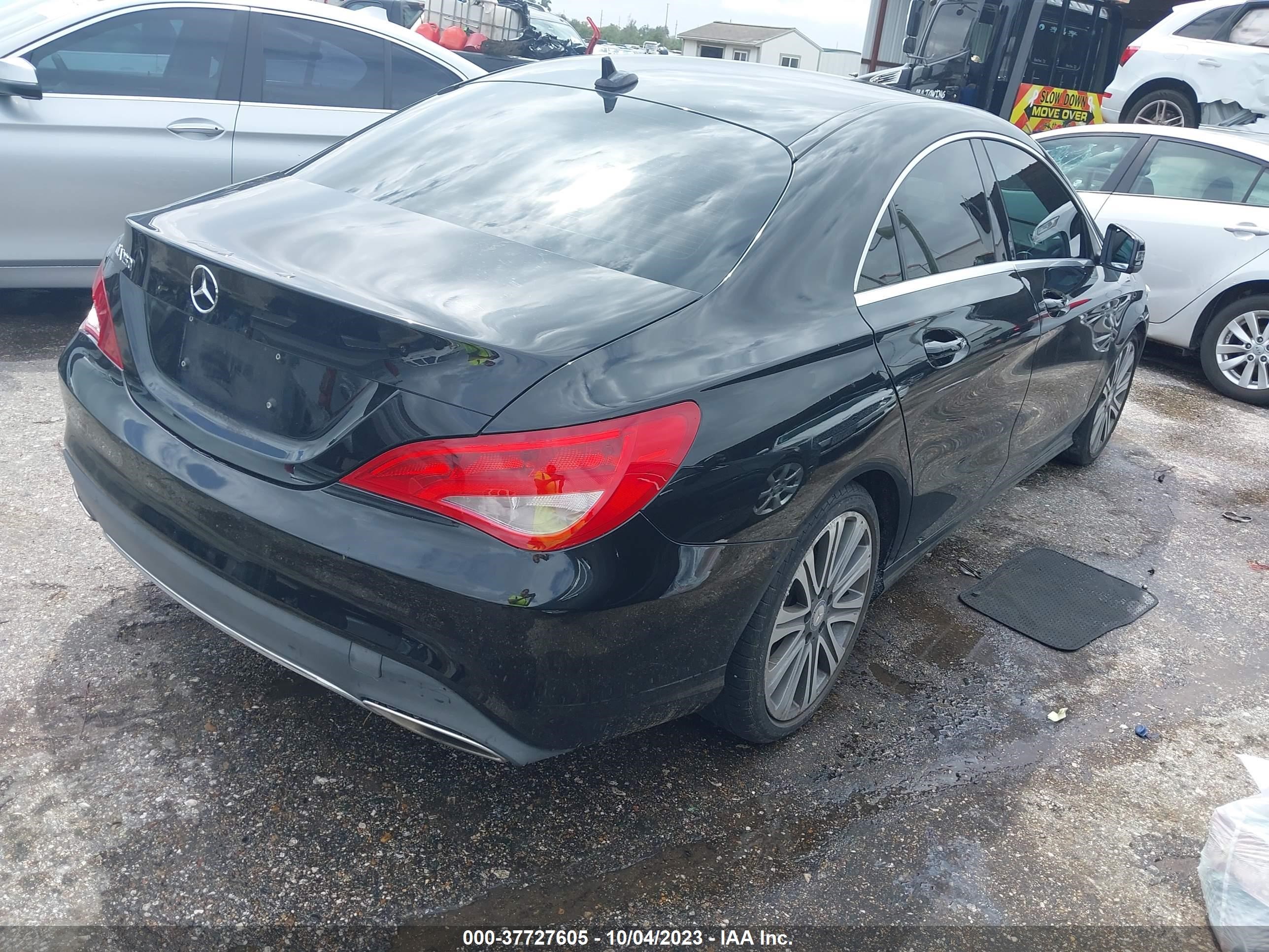 2018 Mercedes-Benz Cla 250 vin: WDDSJ4EB2JN515826