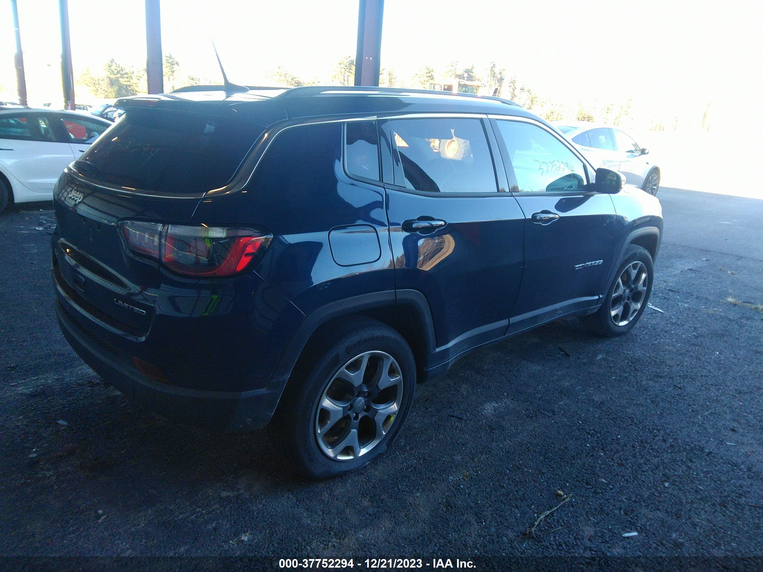 2019 Jeep Compass Limited 4X4 vin: 3C4NJDCB2KT747550