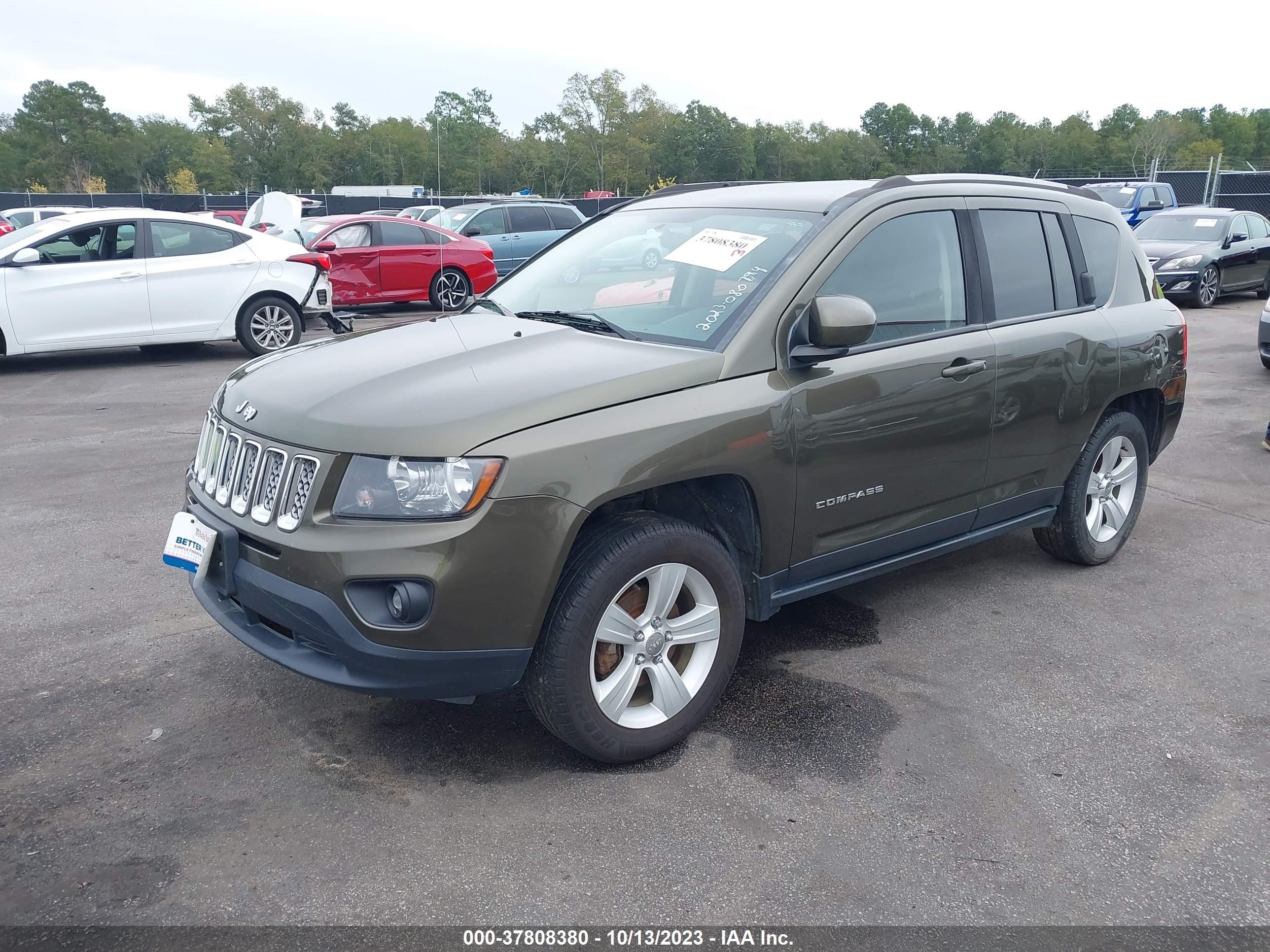 2015 Jeep Compass Latitude vin: 1C4NJCEB9FD400350