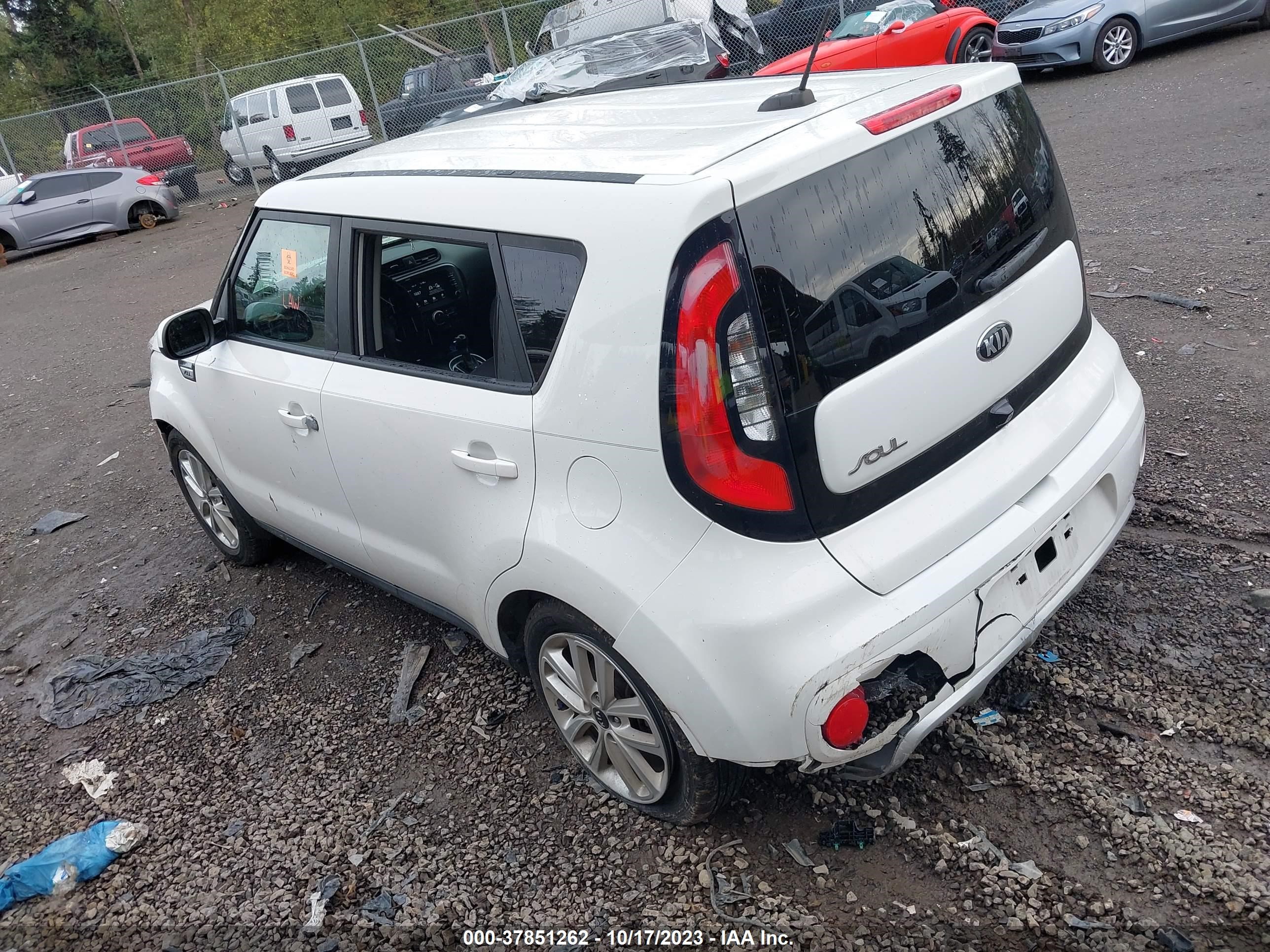 2018 Kia Soul + vin: KNDJP3A54J7900727