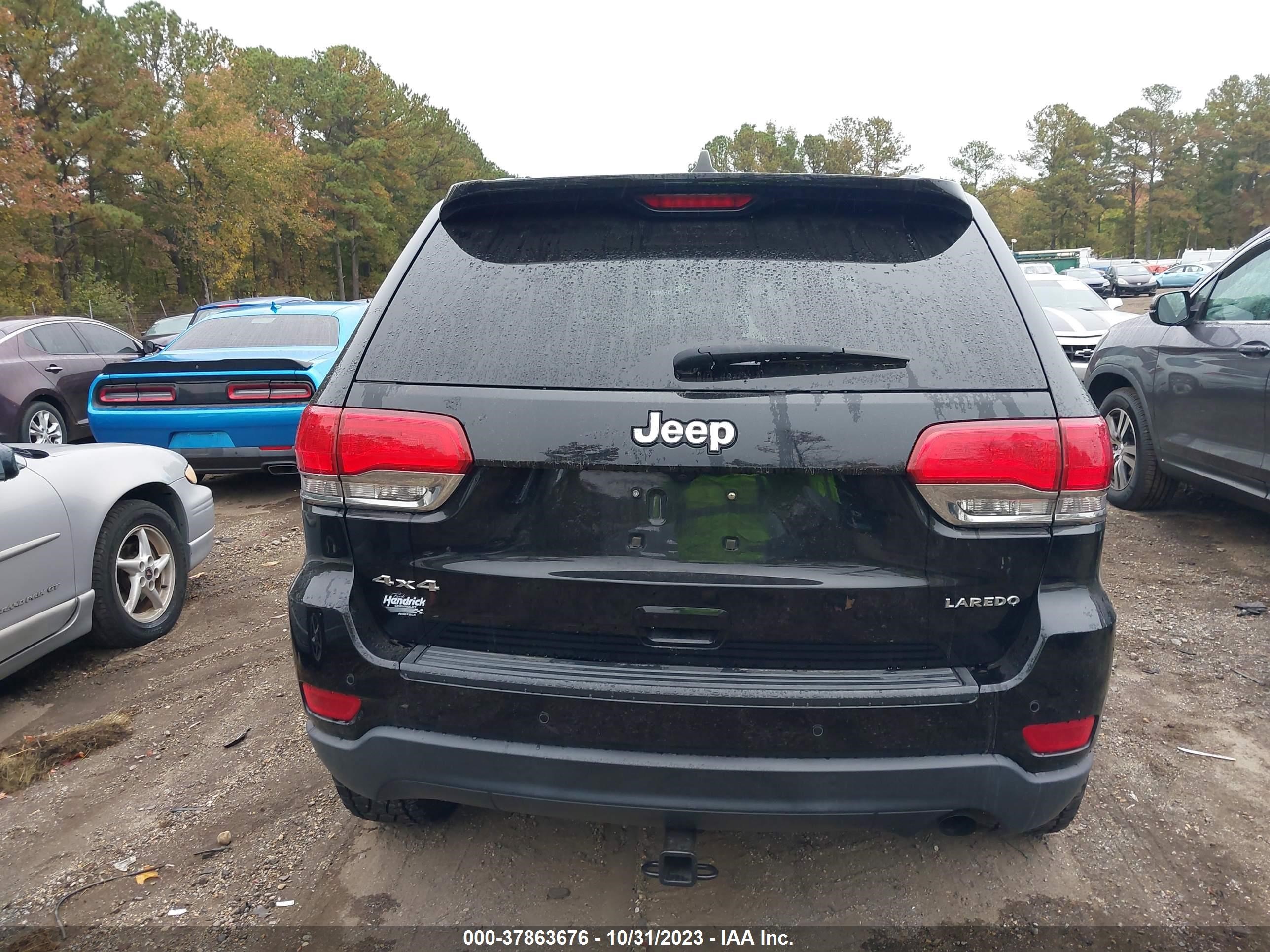 2017 Jeep Grand Cherokee Laredo vin: 1C4RJFAG1HC683873