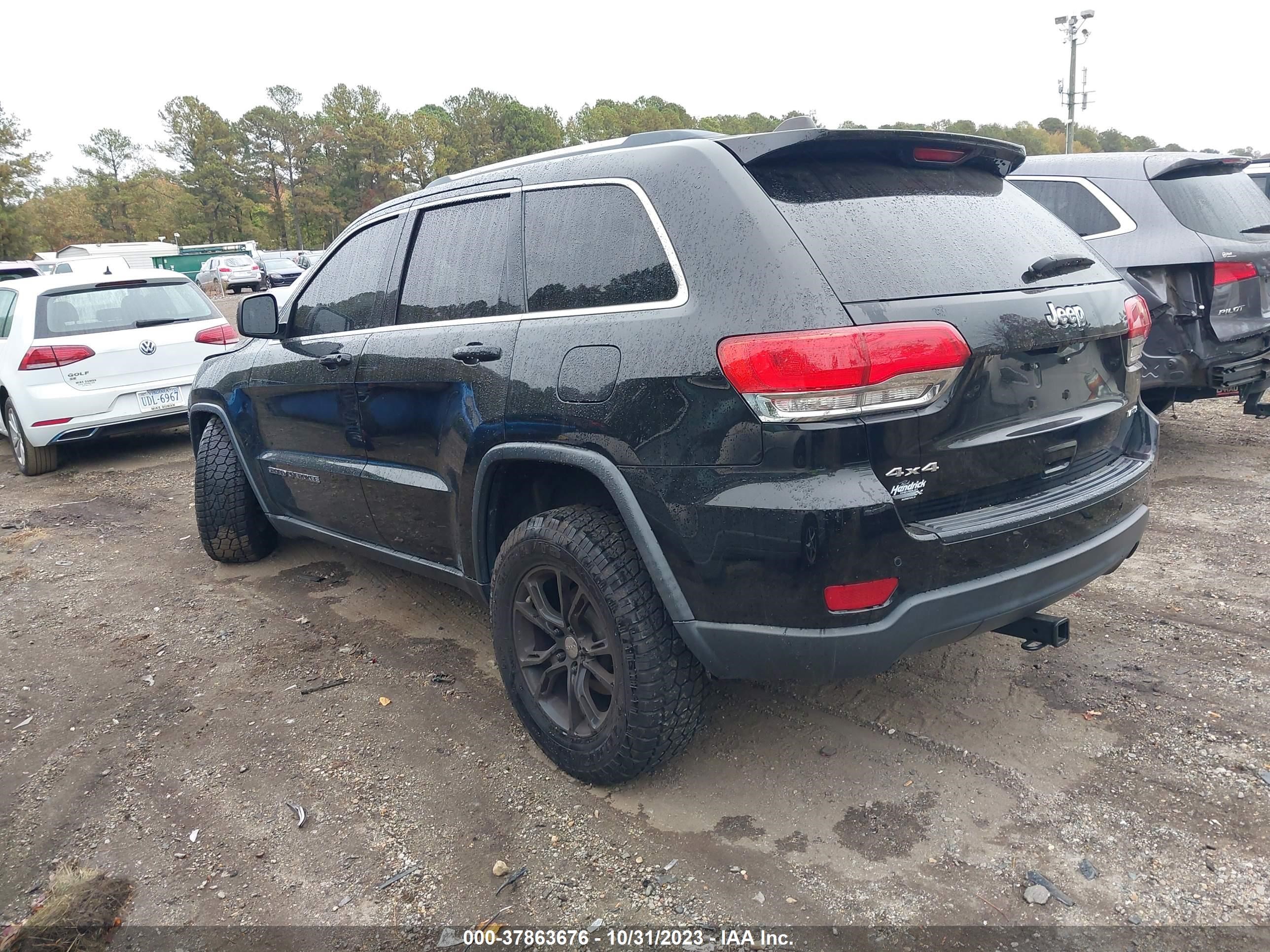 2017 Jeep Grand Cherokee Laredo vin: 1C4RJFAG1HC683873