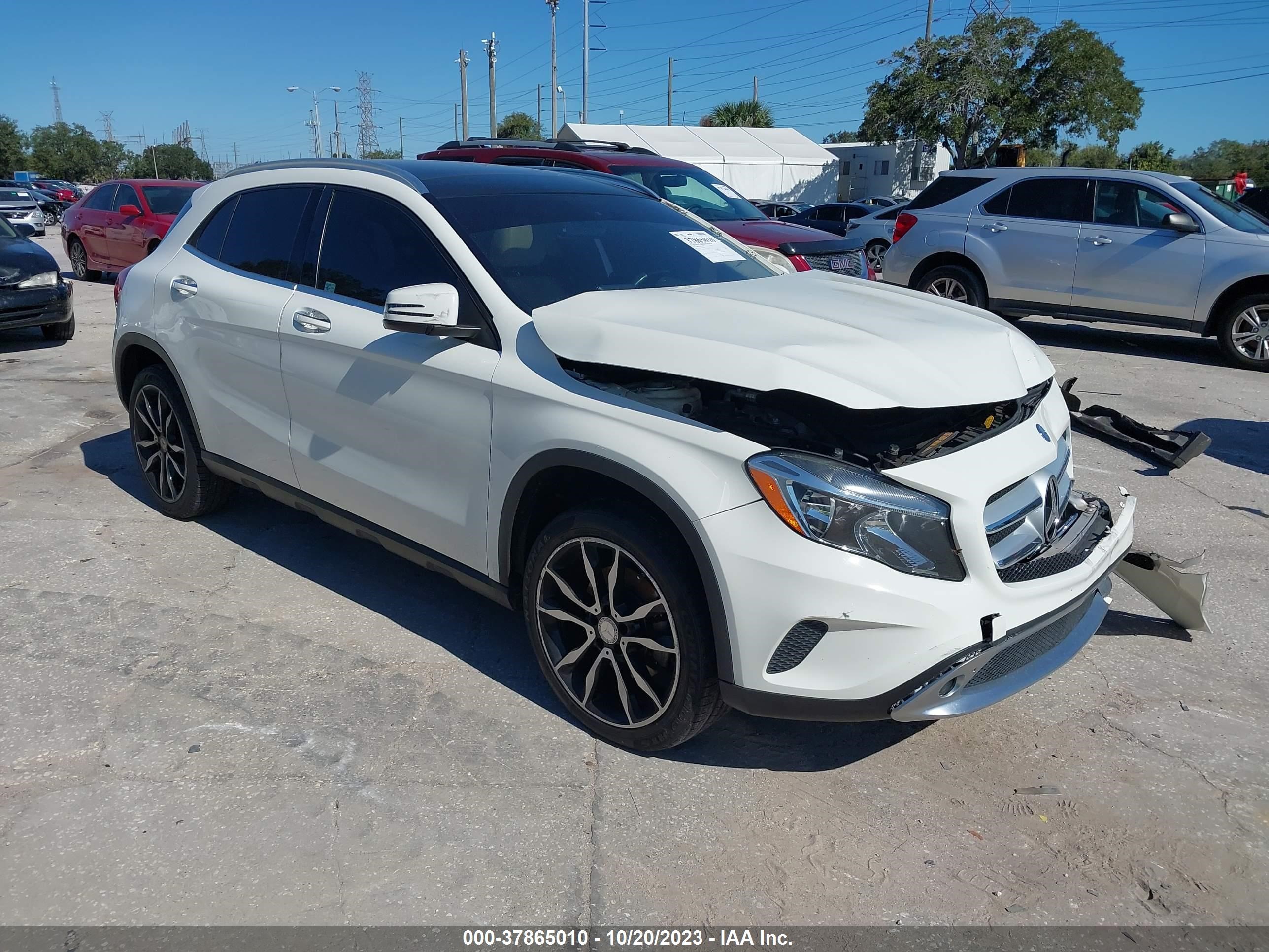 2015 Mercedes-Benz Gla-Class Gla 250 vin: WDCTG4EB0FJ148527