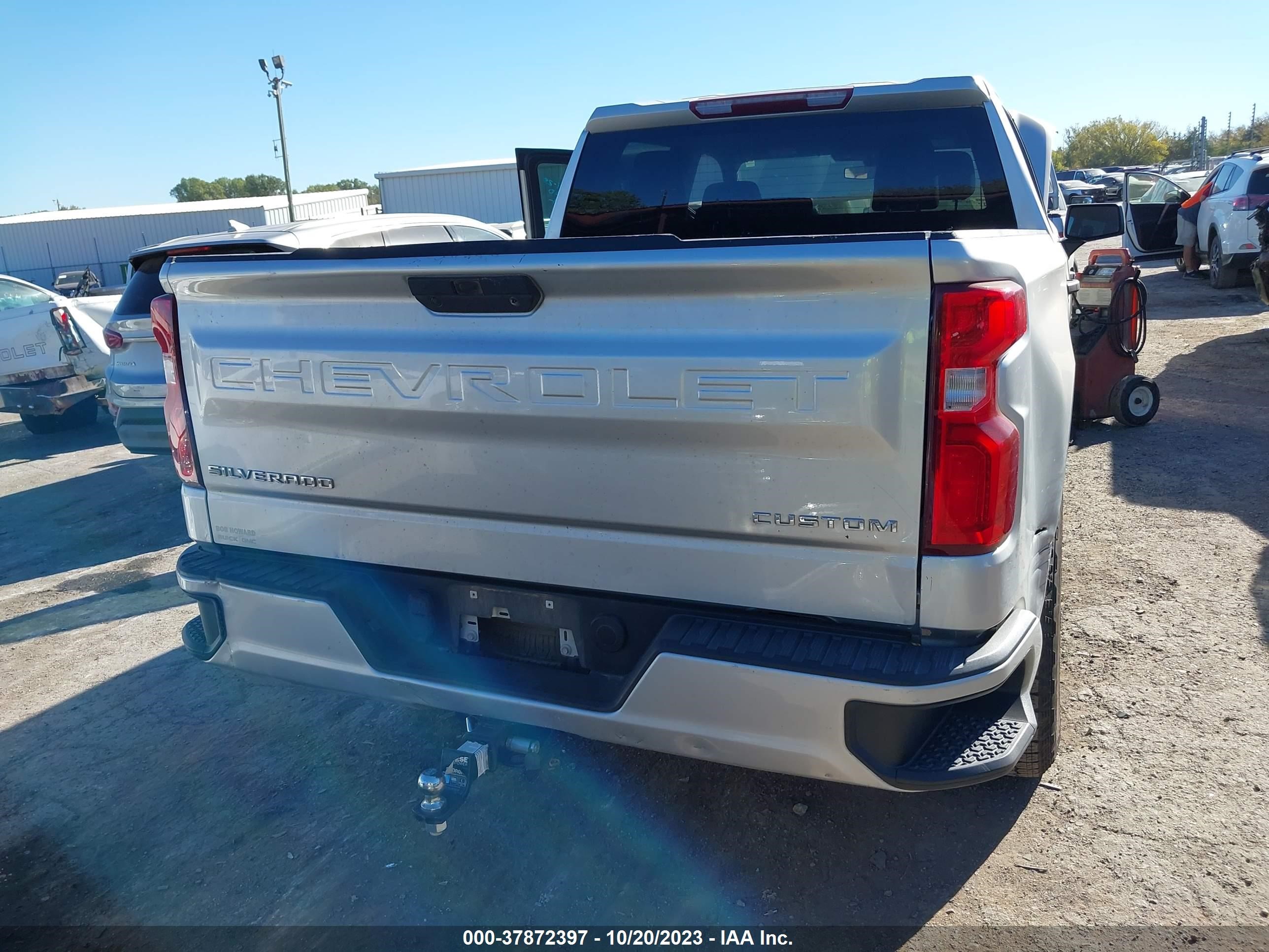 2019 Chevrolet Silverado 1500 Silverado Custom vin: 3GCPWBEH2KG190583