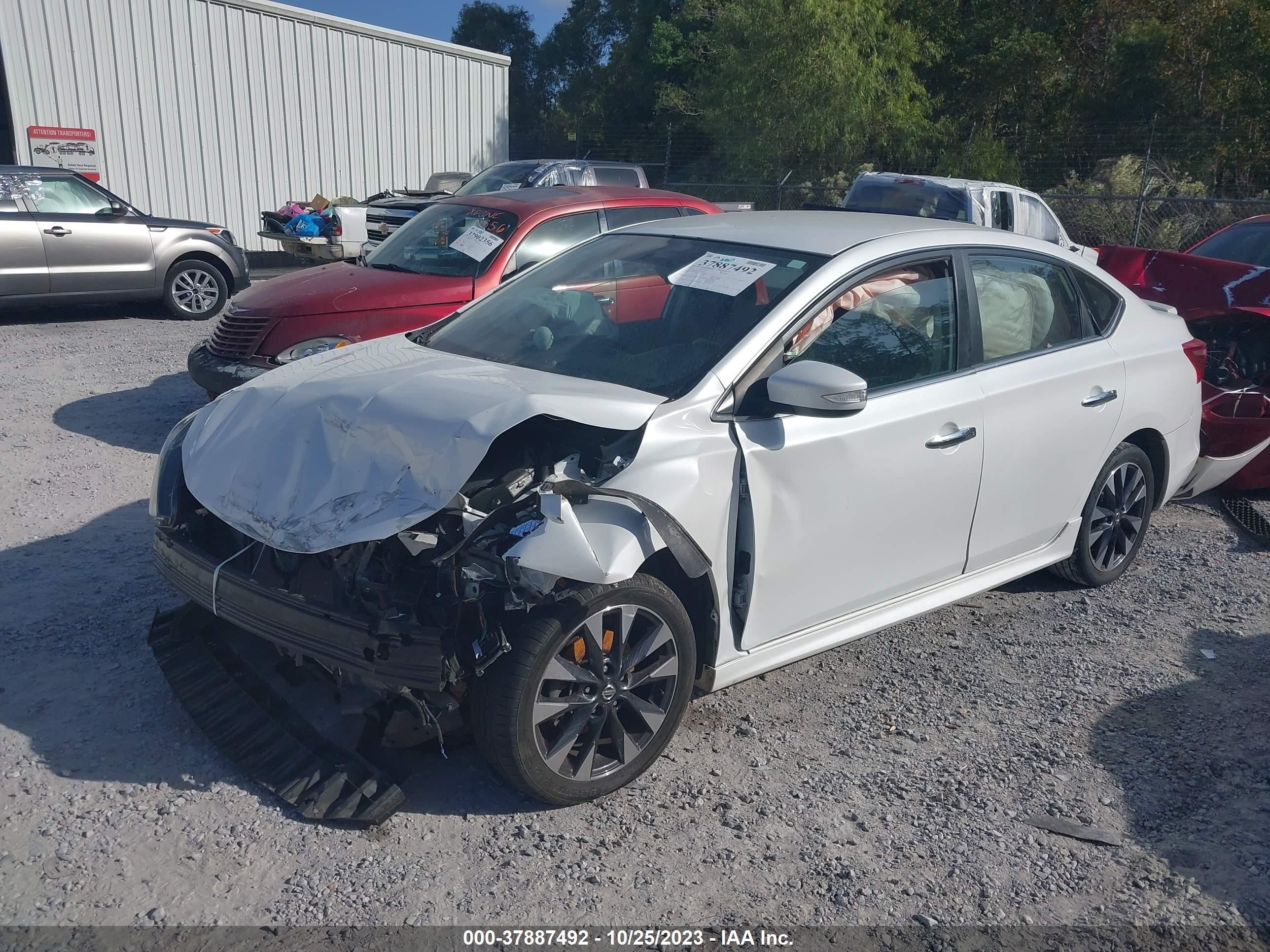 2017 Nissan Sentra Sr vin: 3N1AB7AP9HY229350