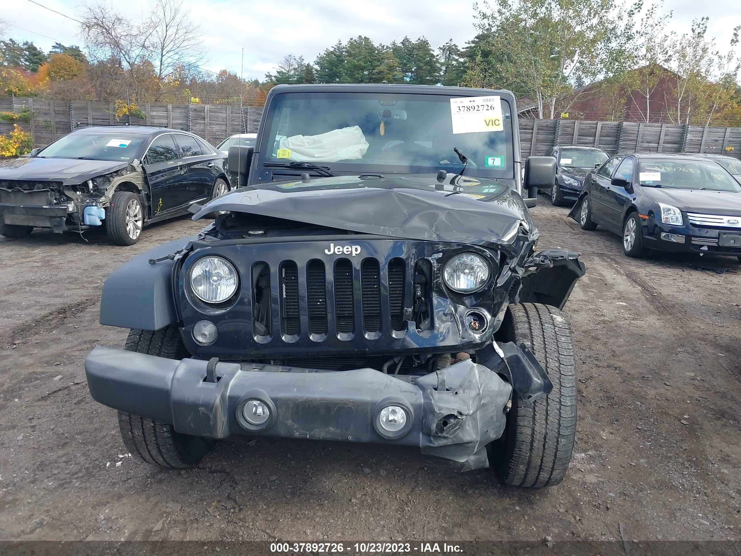 2015 Jeep Wrangler Unlimited Sport vin: 1C4BJWDG7FL675898